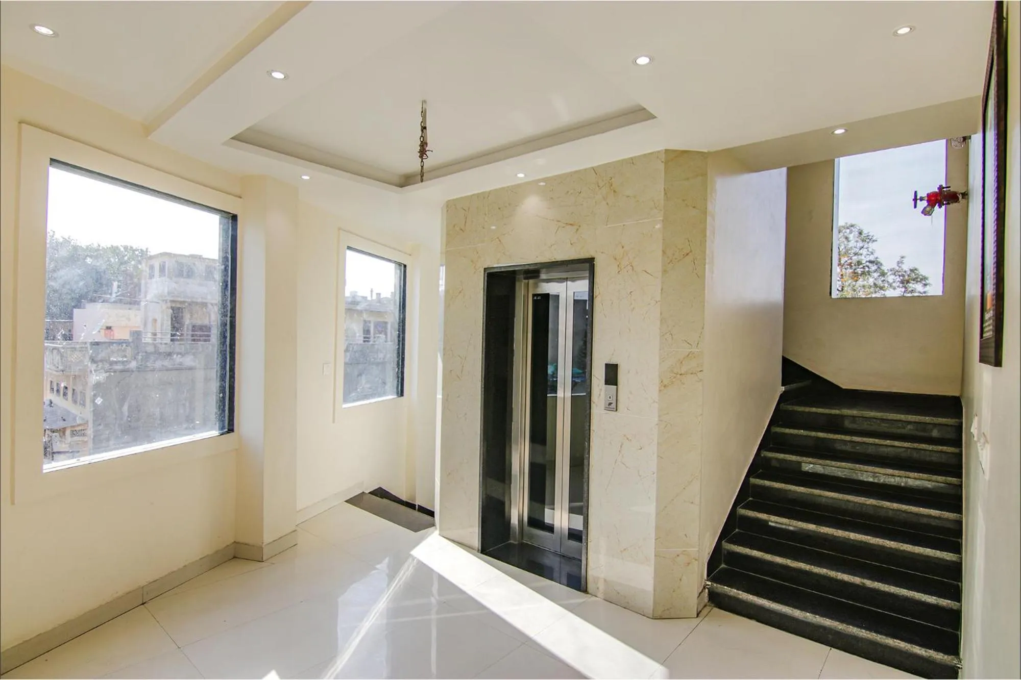 Lobby or reception in FabHotel Punjab Pride - Near Golden temple