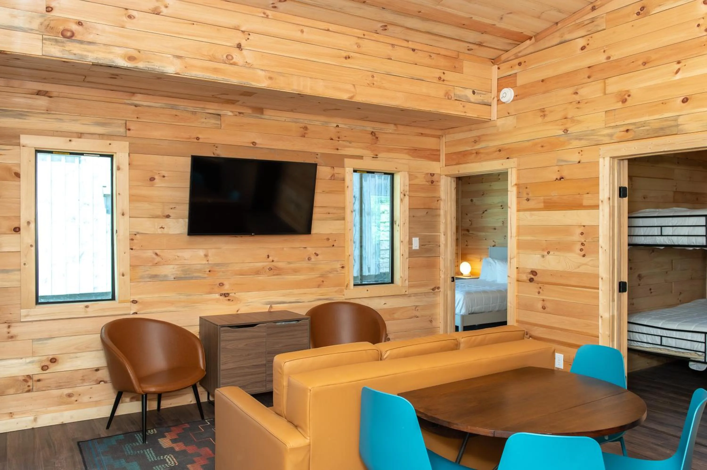 TV and multimedia in Camp Fimfo Waco