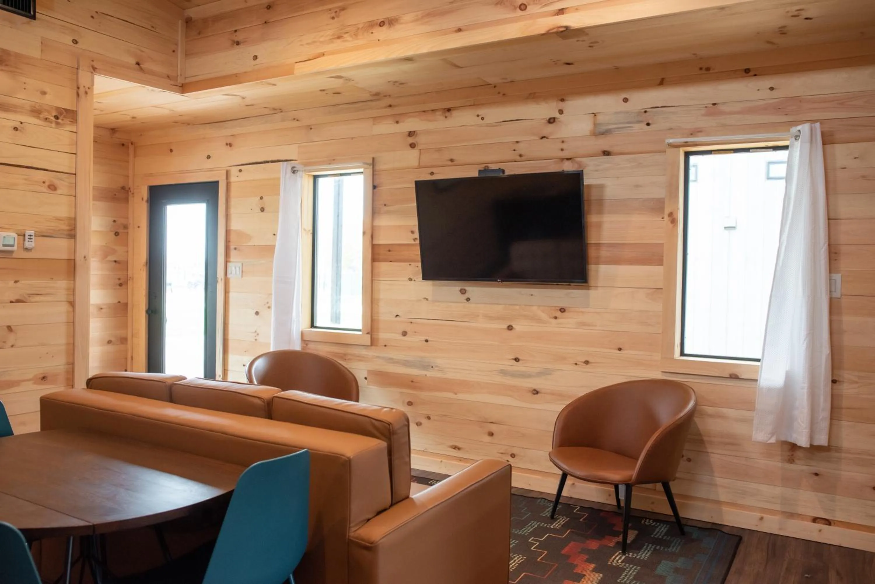 TV and multimedia in Camp Fimfo Waco