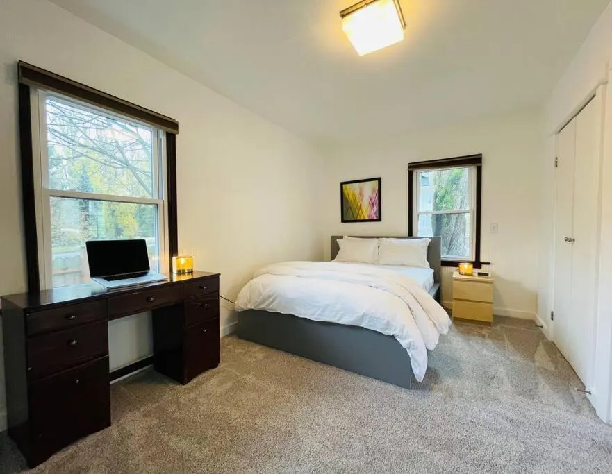 Bed in Phinneywood Cottage - Greenlake - Zoo - Phinney