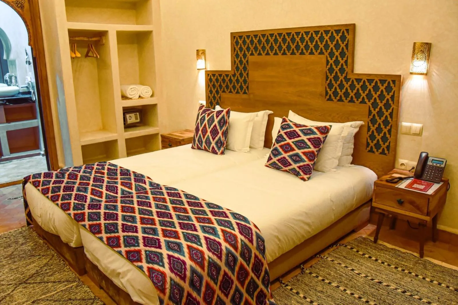 Bed in Le Palais Averroes - Adults Only