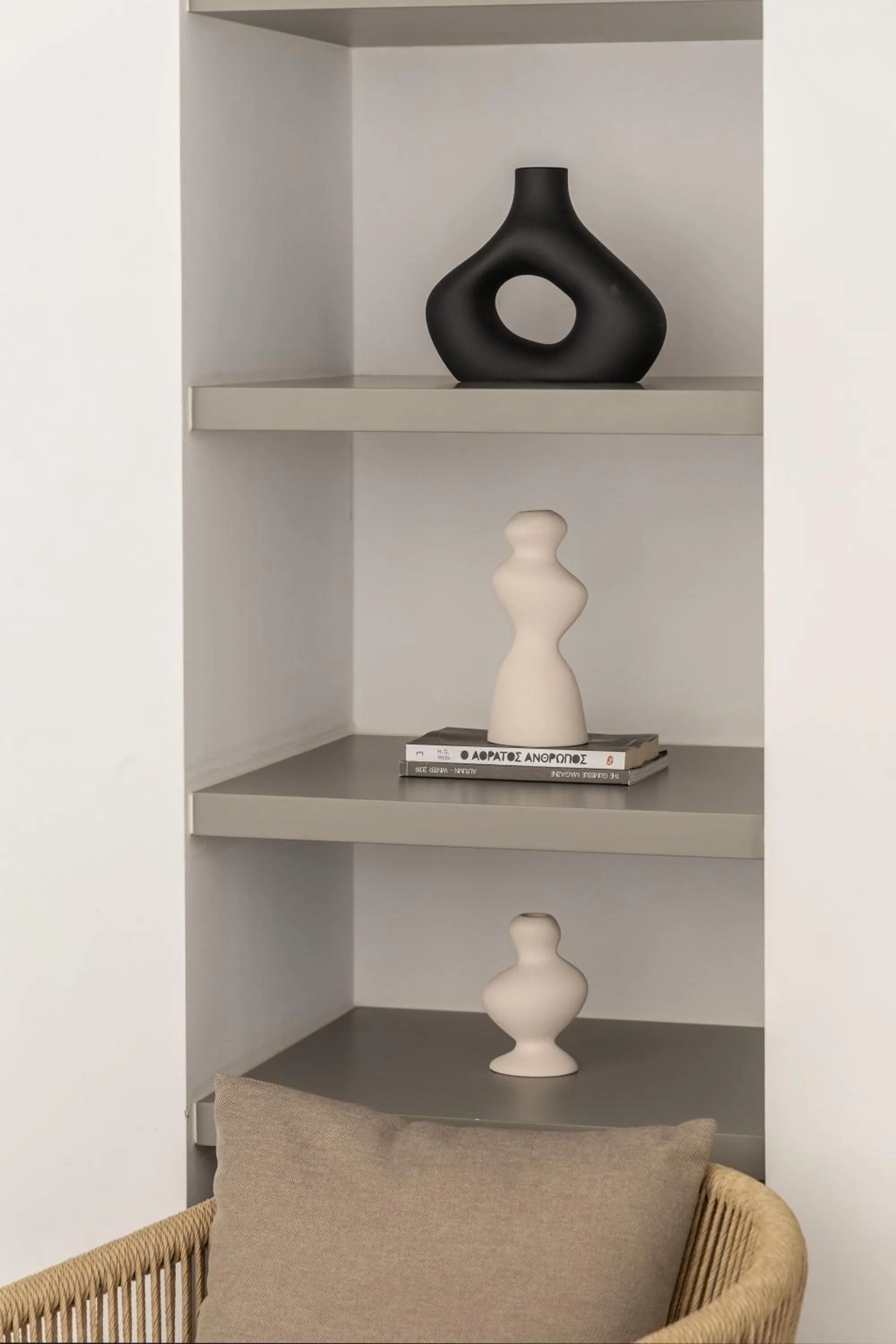 Seating area in Korfi de Milo