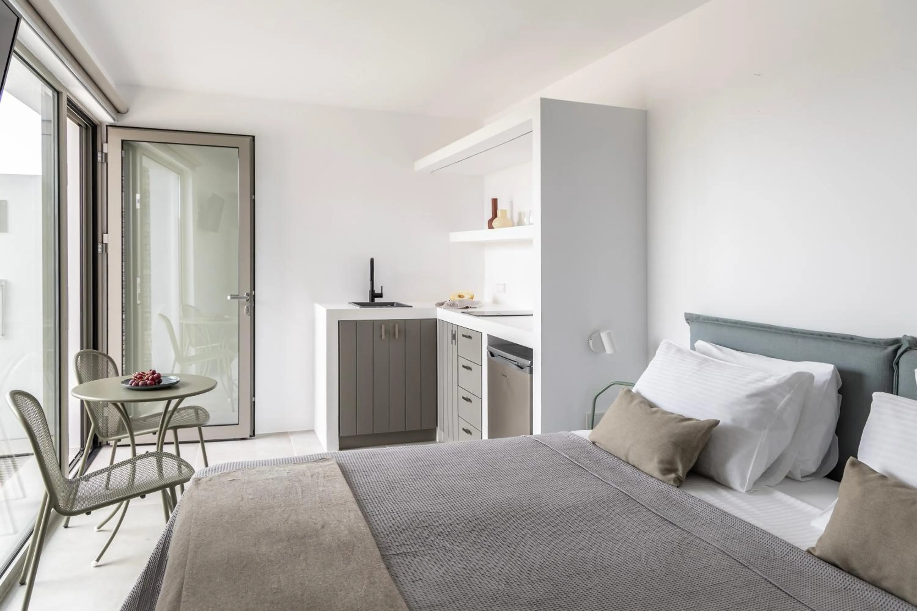 Bed in Korfi de Milo