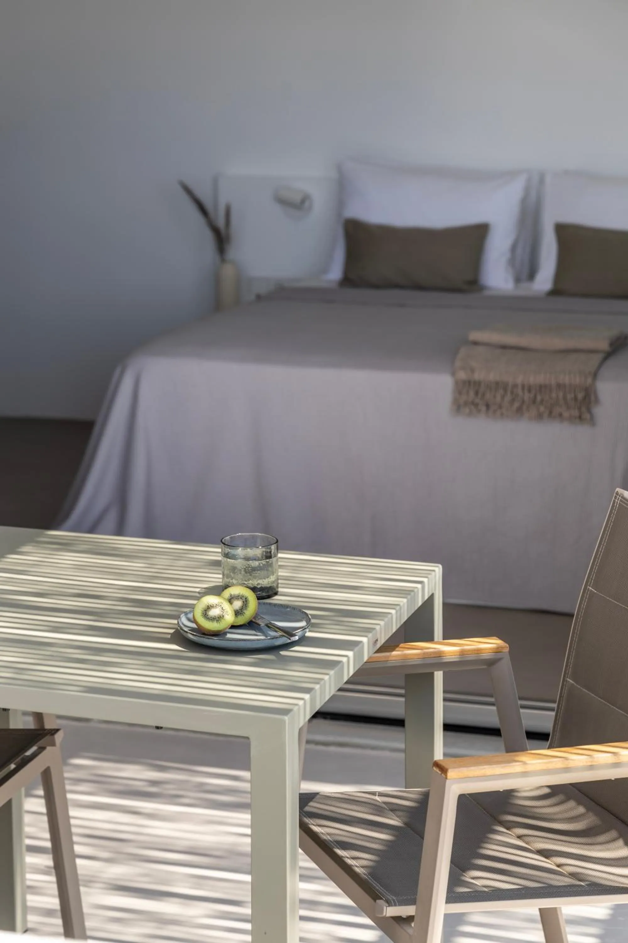 Seating area, Bed in Korfi de Milo