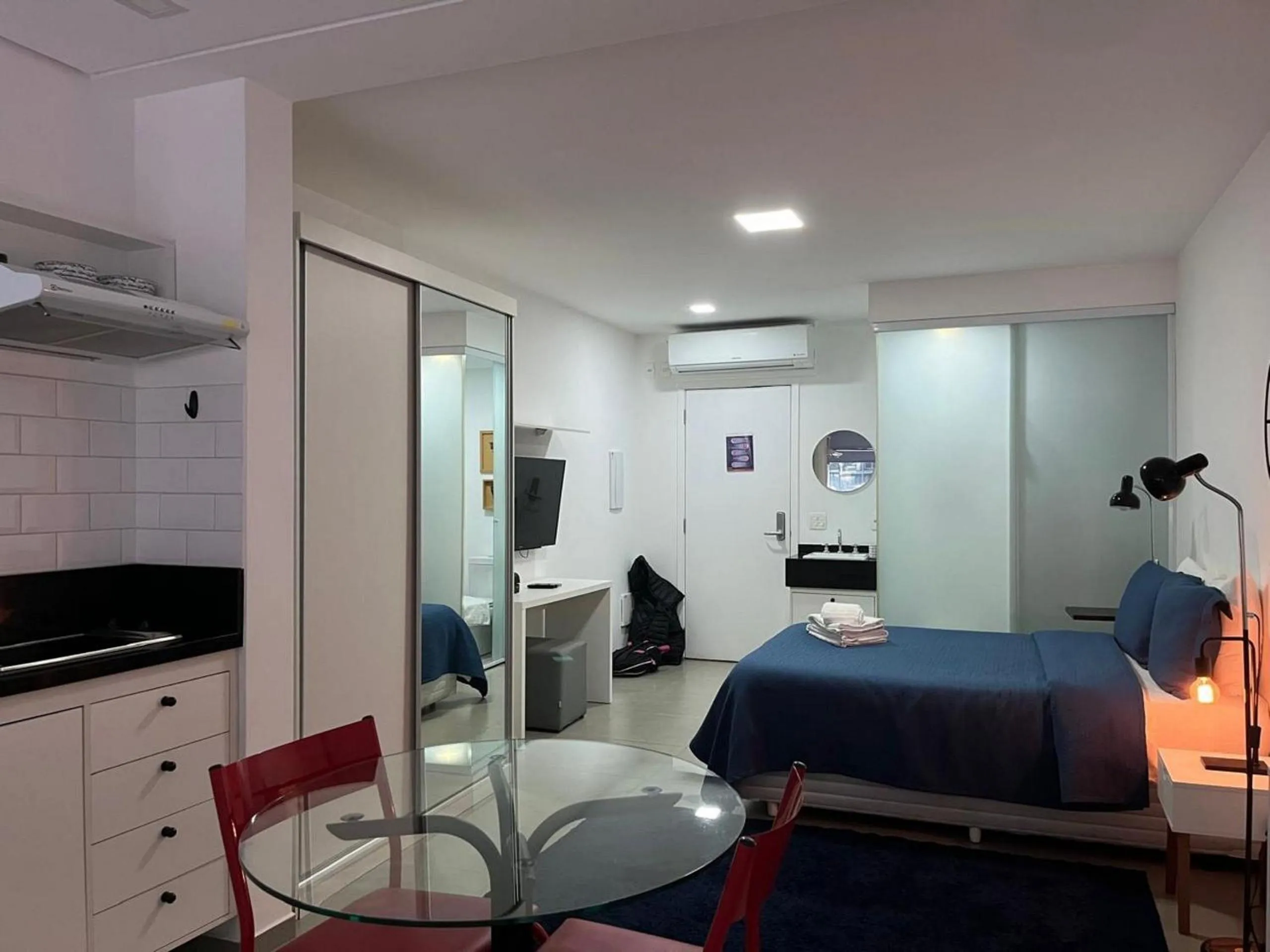 View (from property/room), Bed in Elegance Suítes Carvalho