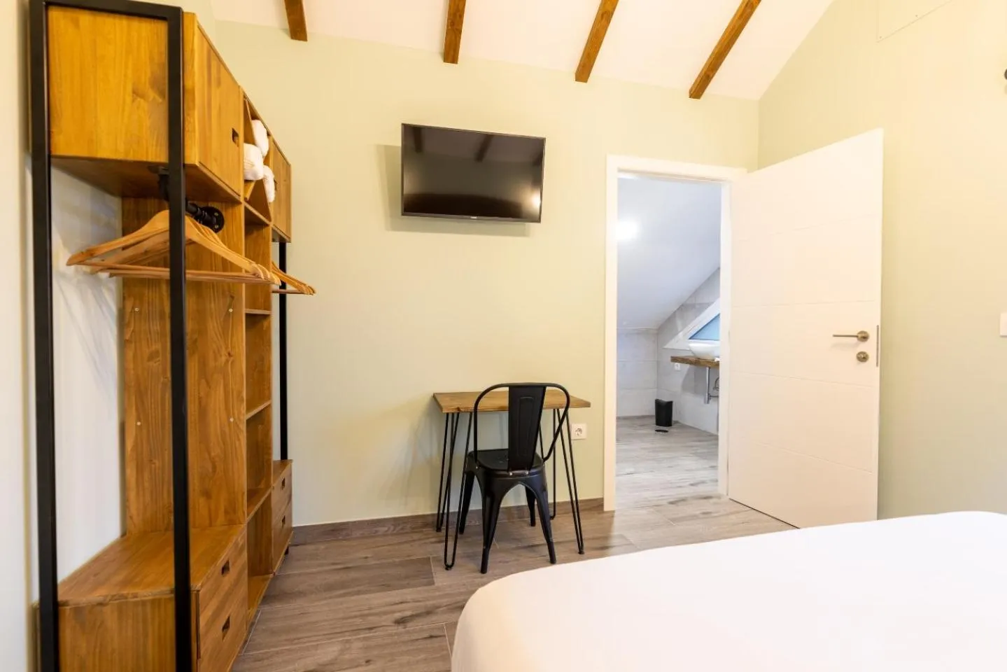 TV and multimedia, Bed in O Lar de Pereiras