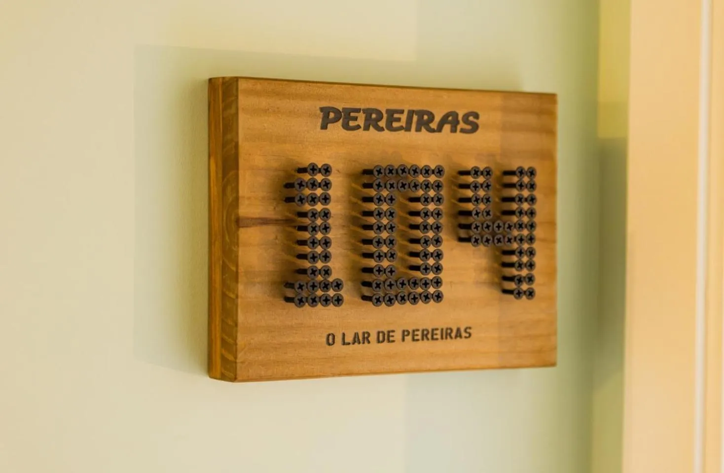 Text overlay in O Lar de Pereiras