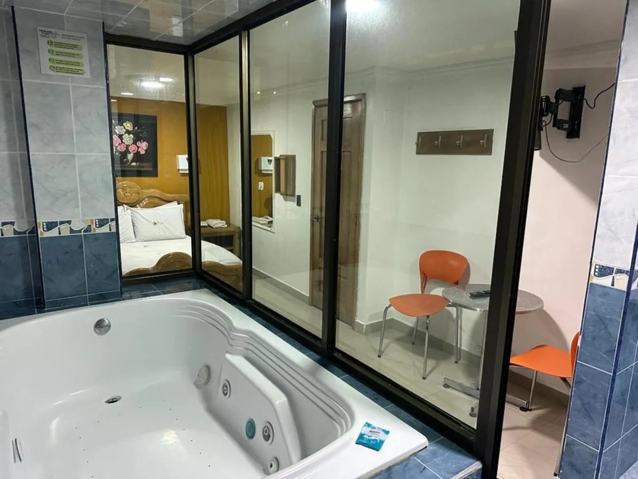 Hot Tub in Hotel Bosque Chapinero