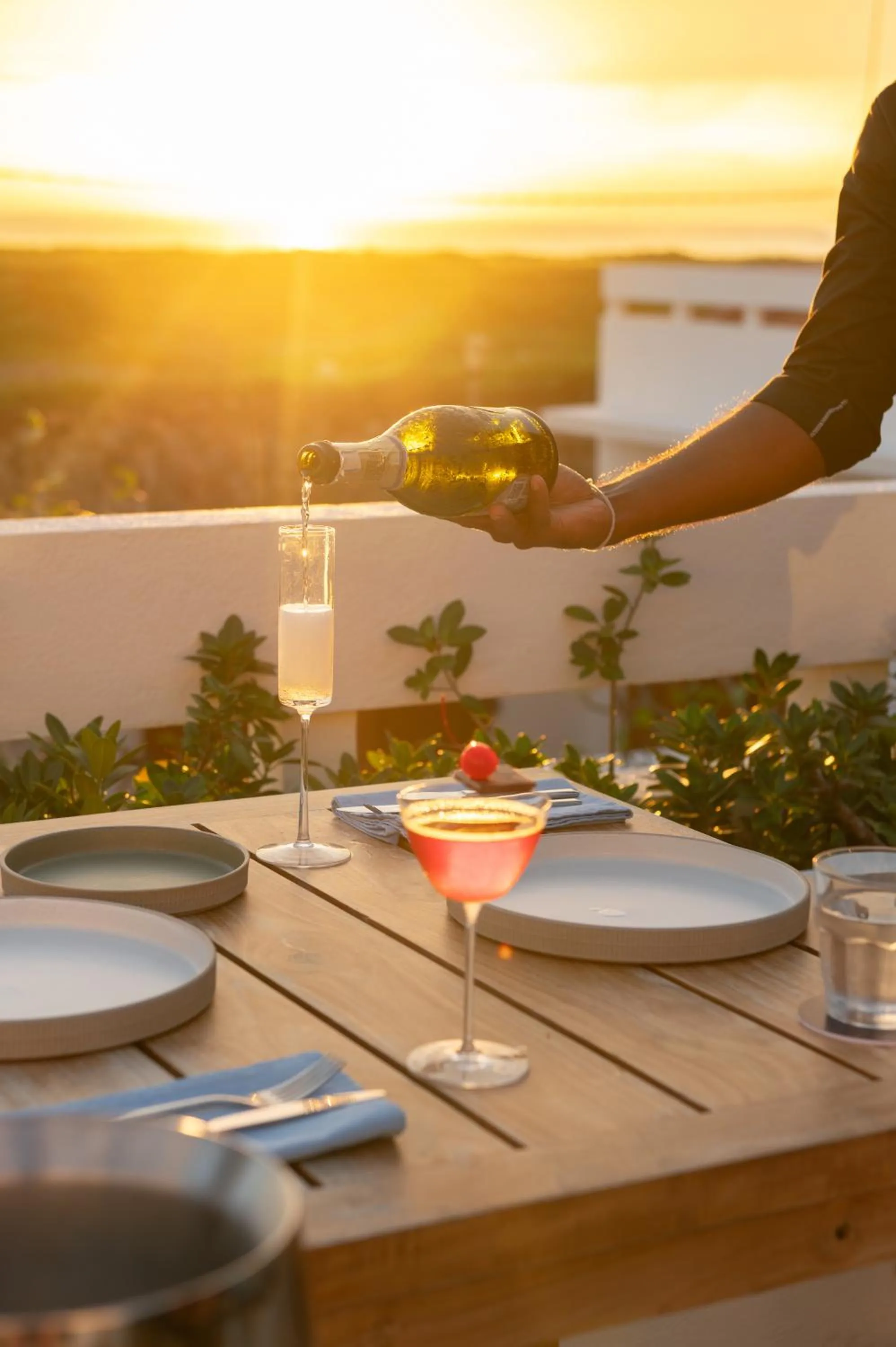 Restaurant/places to eat in The Charleston