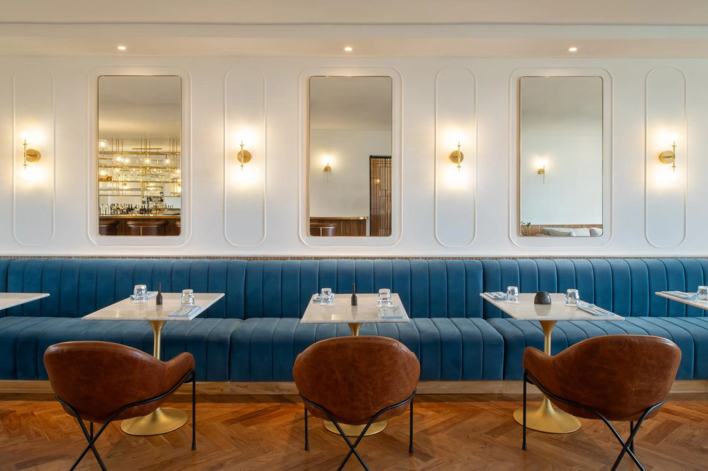 Restaurant/places to eat in The Charleston