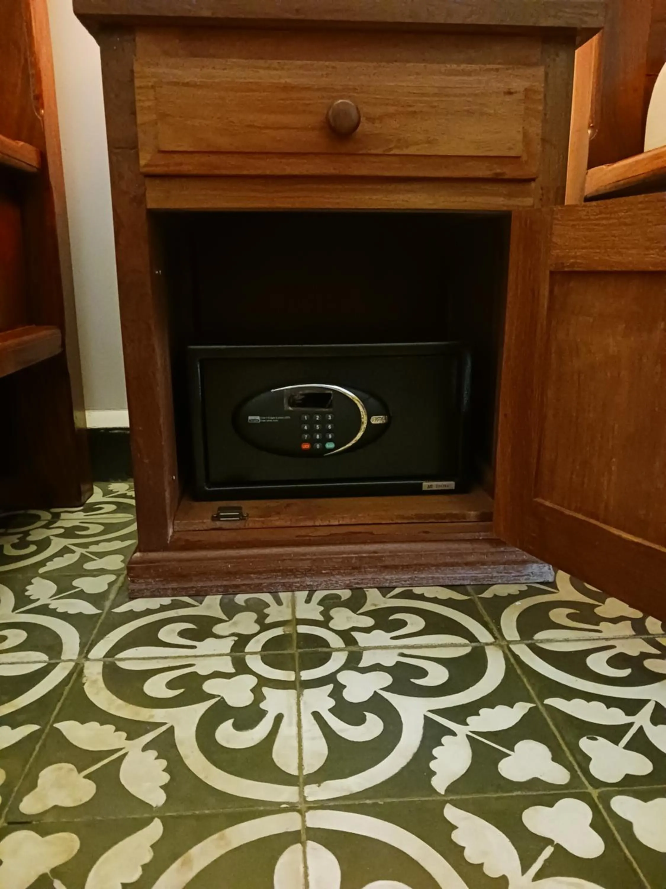 safe in Andy's Place