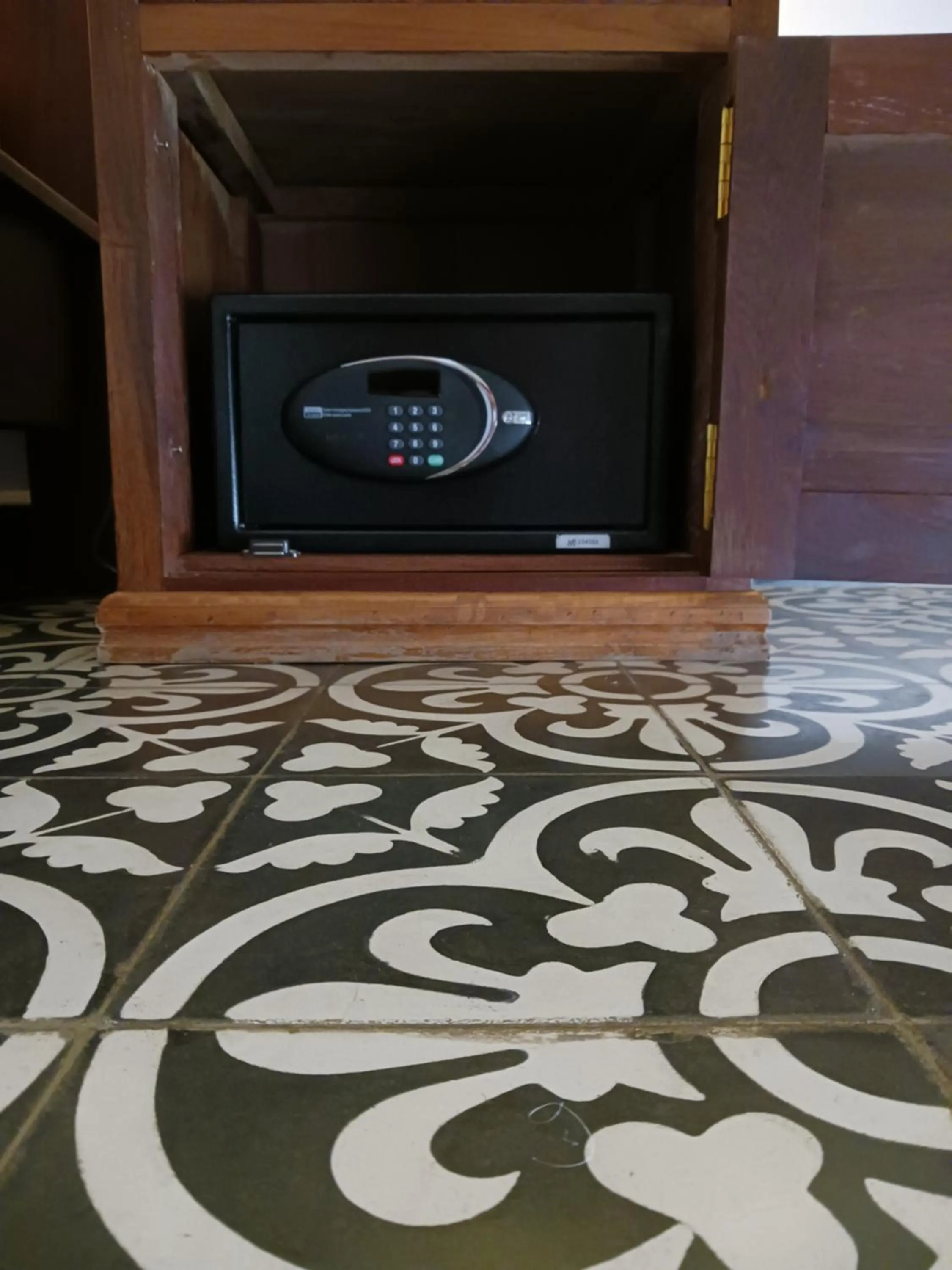 safe in Andy's Place