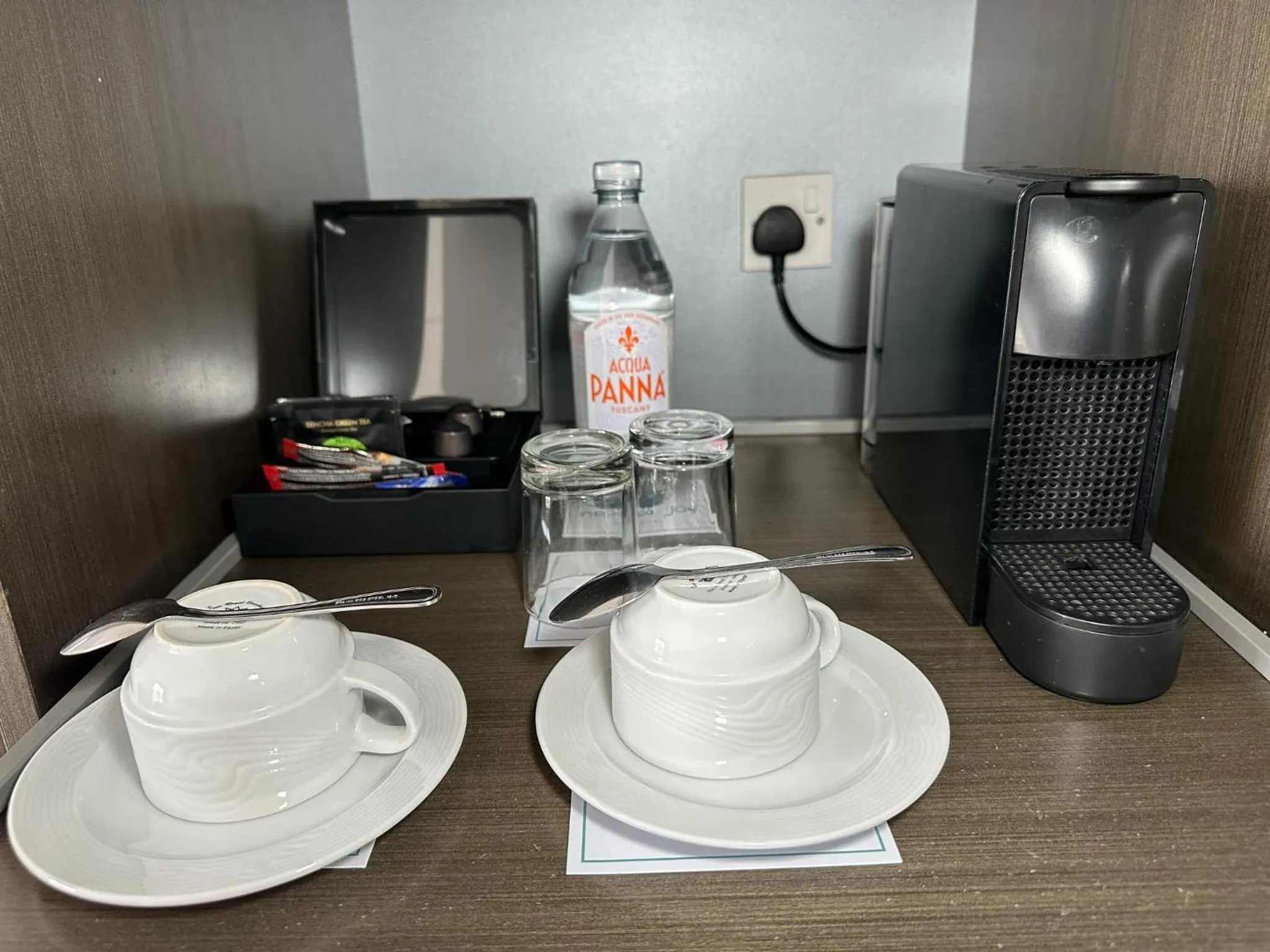 Coffee/tea facilities in Napa Jay Hotel