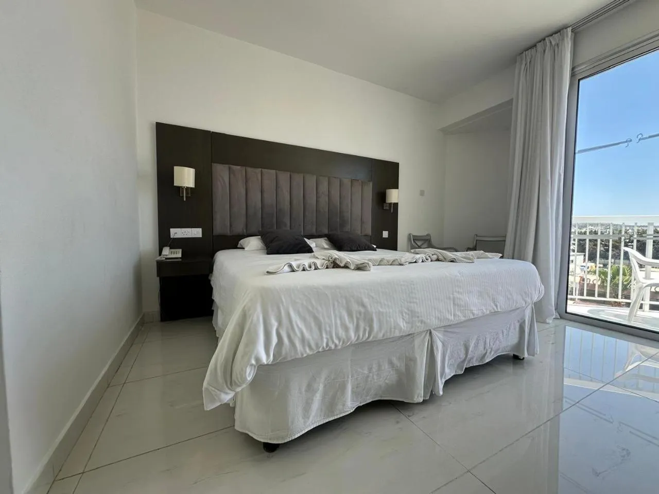 Bedroom, Bed in Napa Jay Hotel