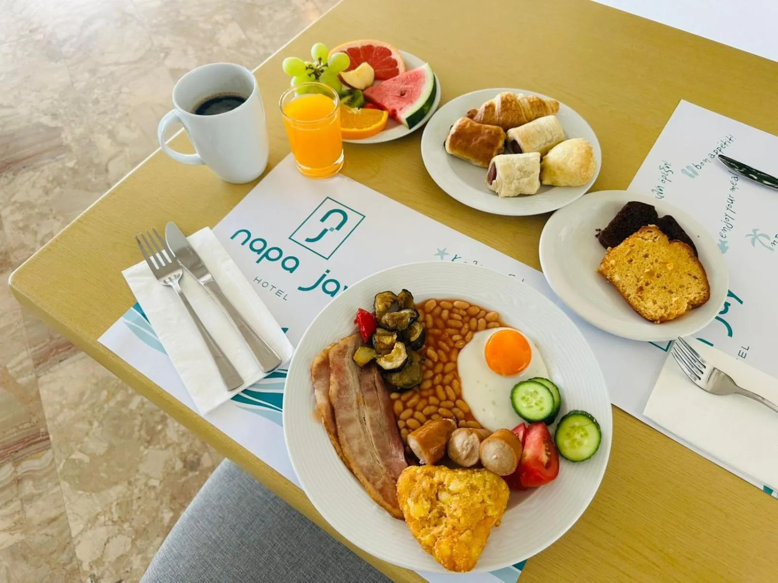 Restaurant/places to eat in Napa Jay Hotel