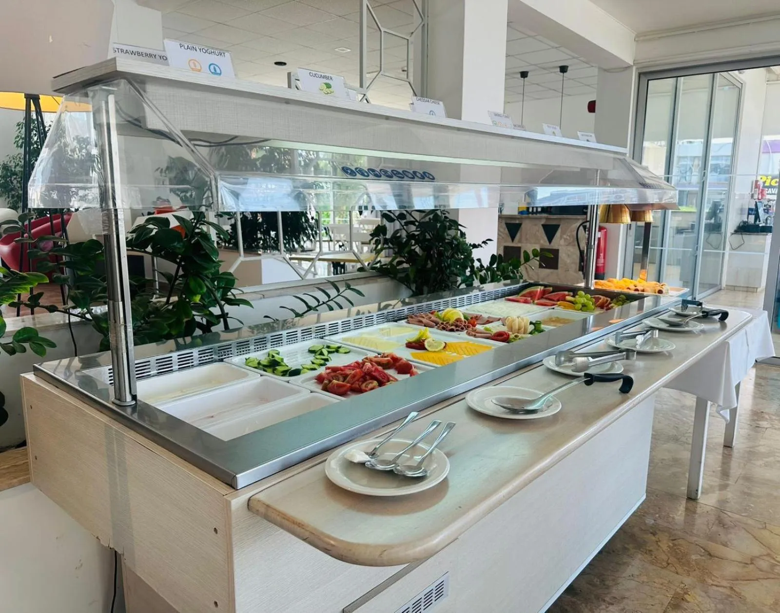 Buffet breakfast in Napa Jay Hotel