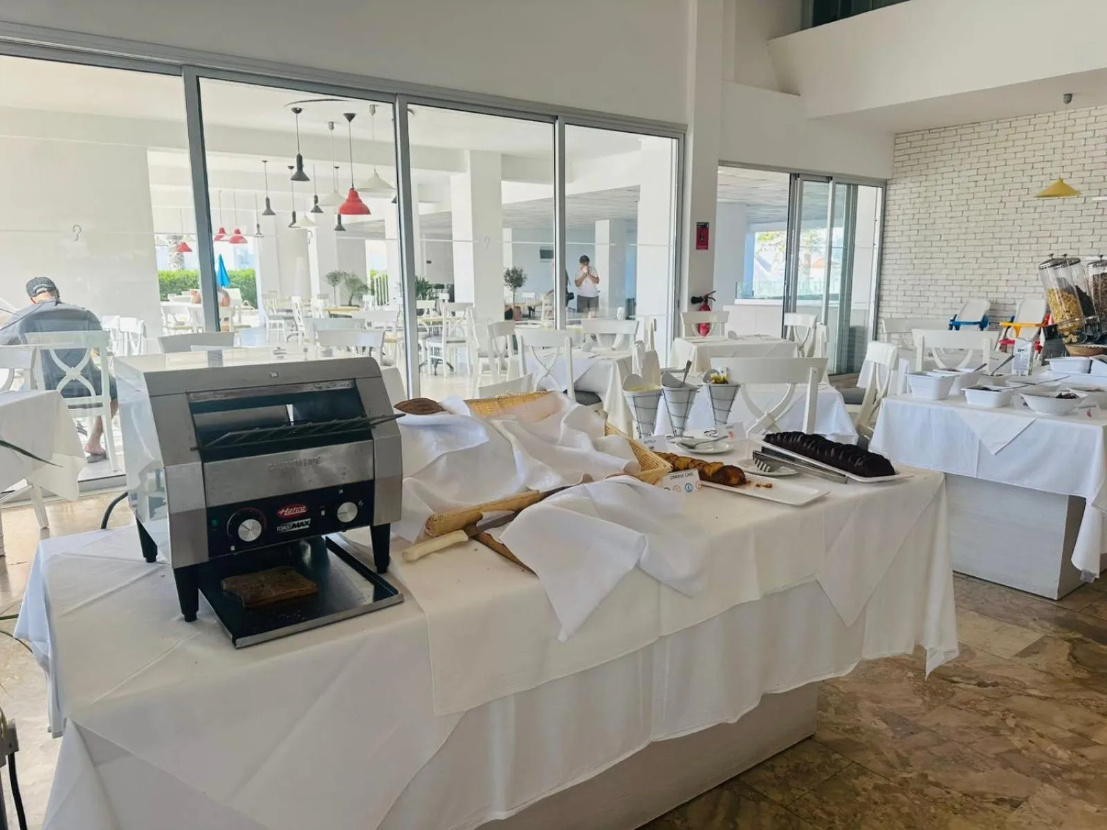 Buffet breakfast in Napa Jay Hotel