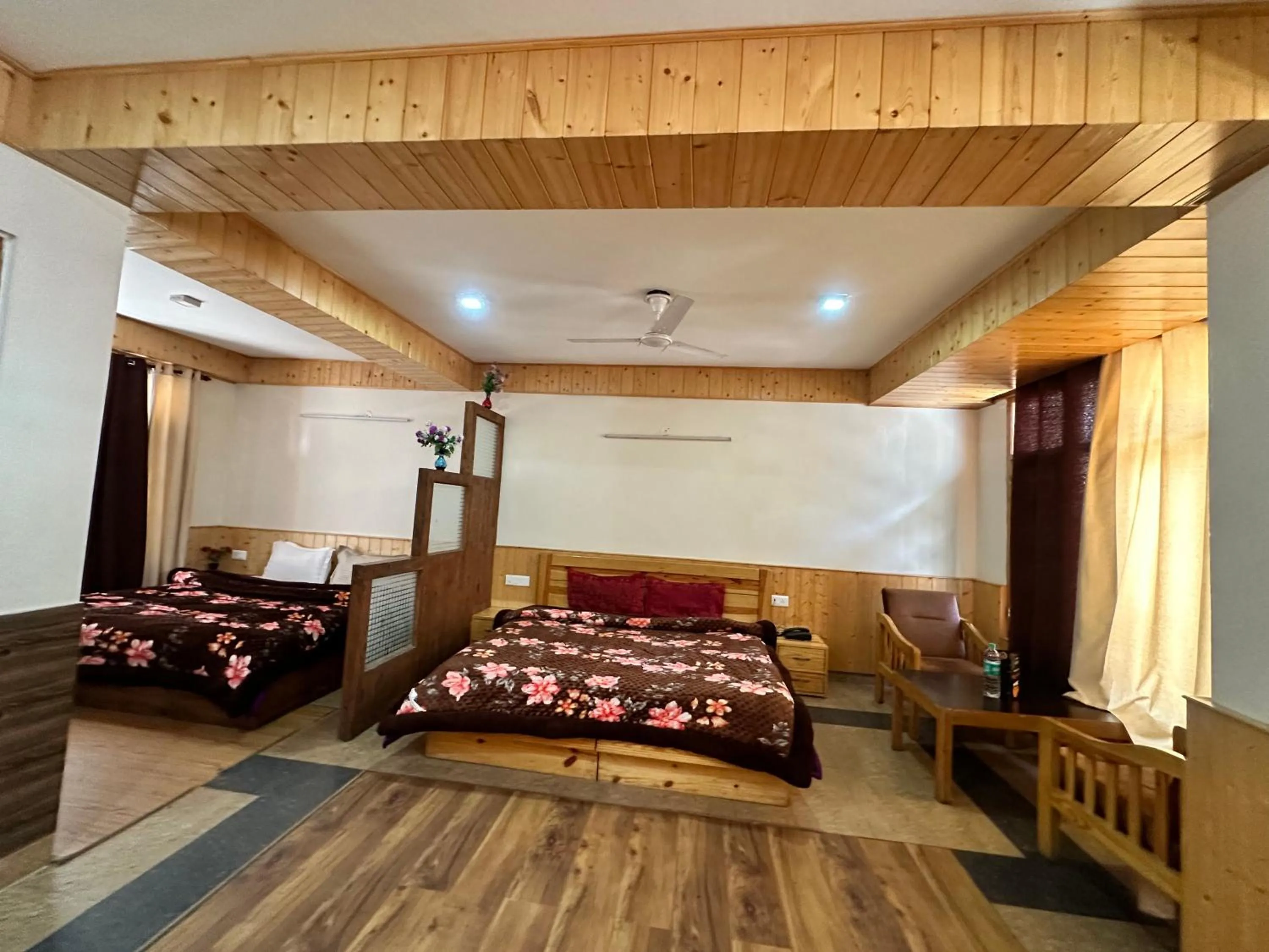 Amar Villa Manali