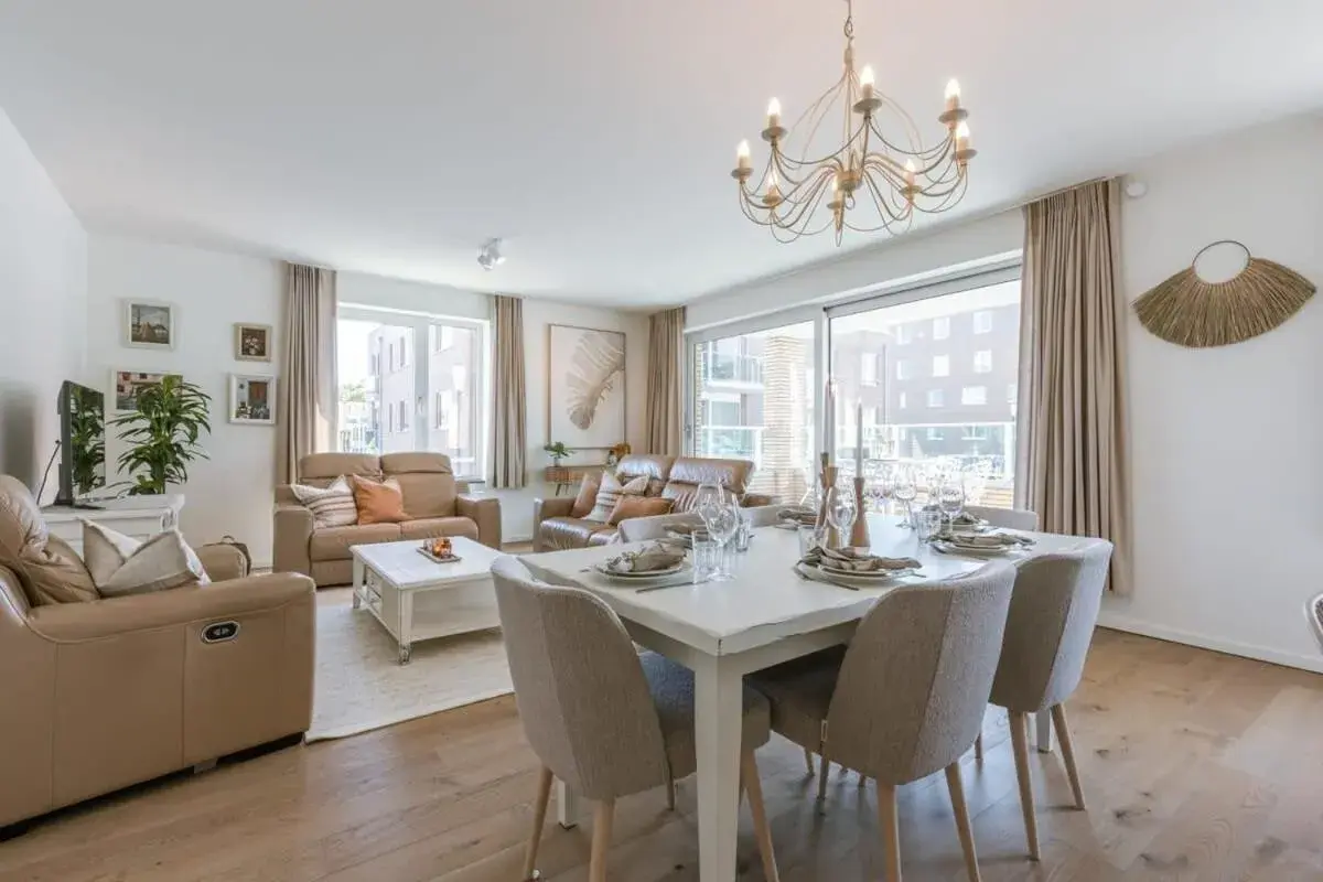 Luminous apartment near the marina with parking - 3BR Luminous apartment near the marina with parking - 3BR