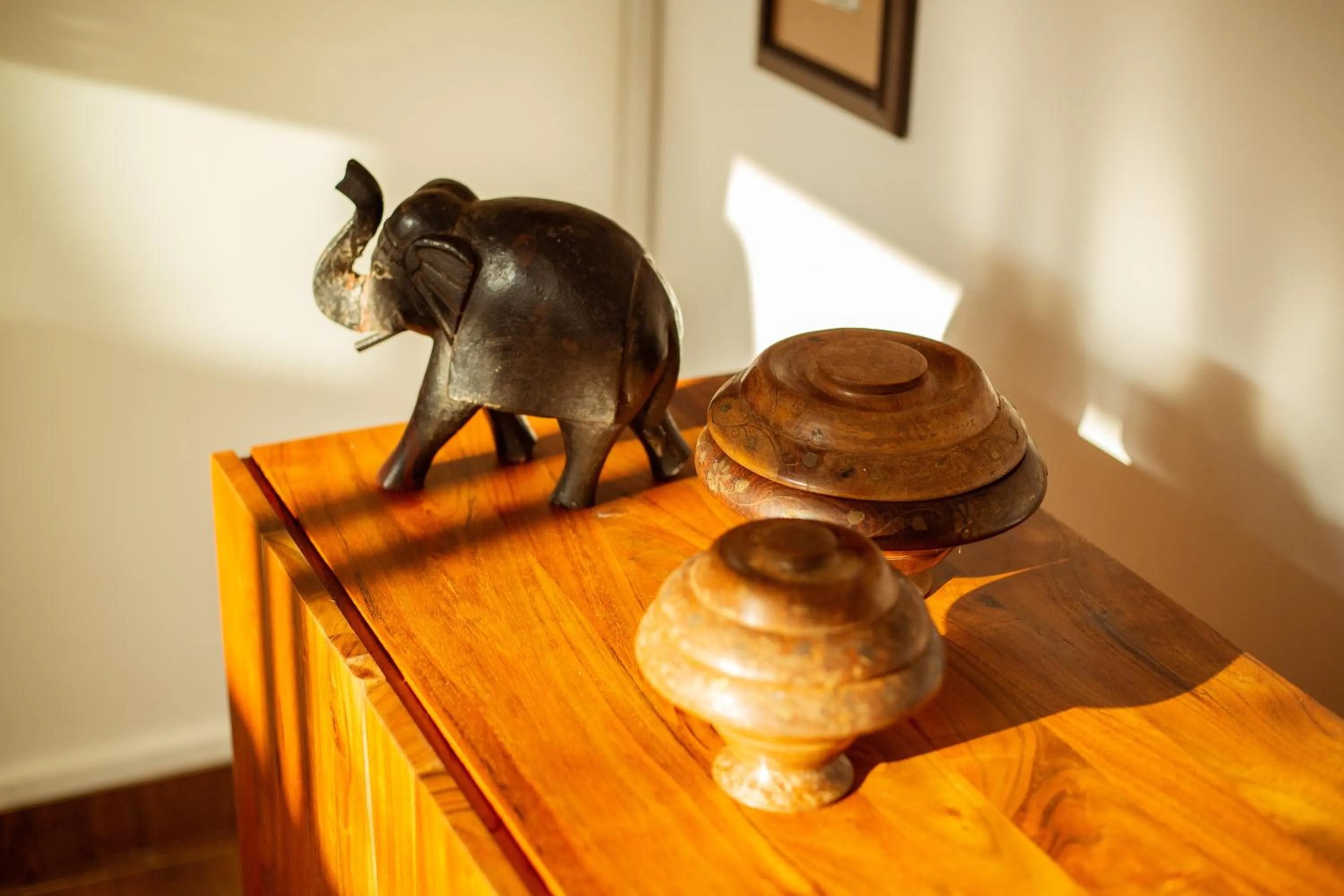 Decorative detail in Pont Bleu Suites Riverside & Pool