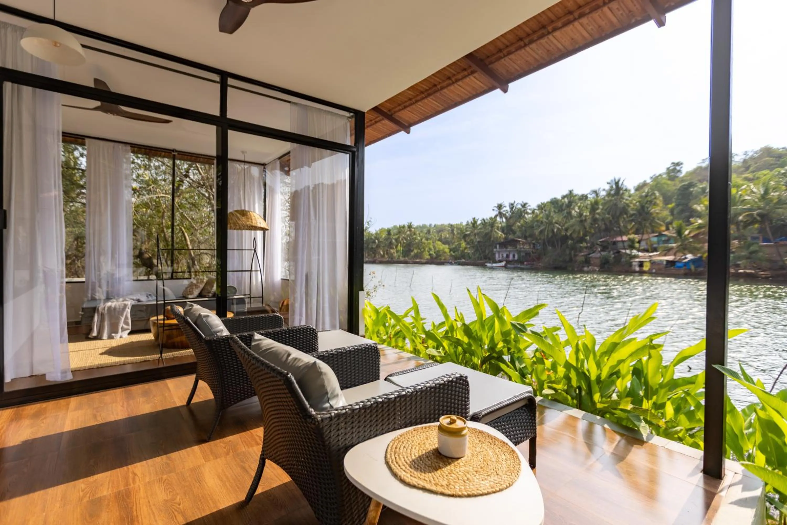 Balcony/Terrace in Pont Bleu Suites Riverside & Pool