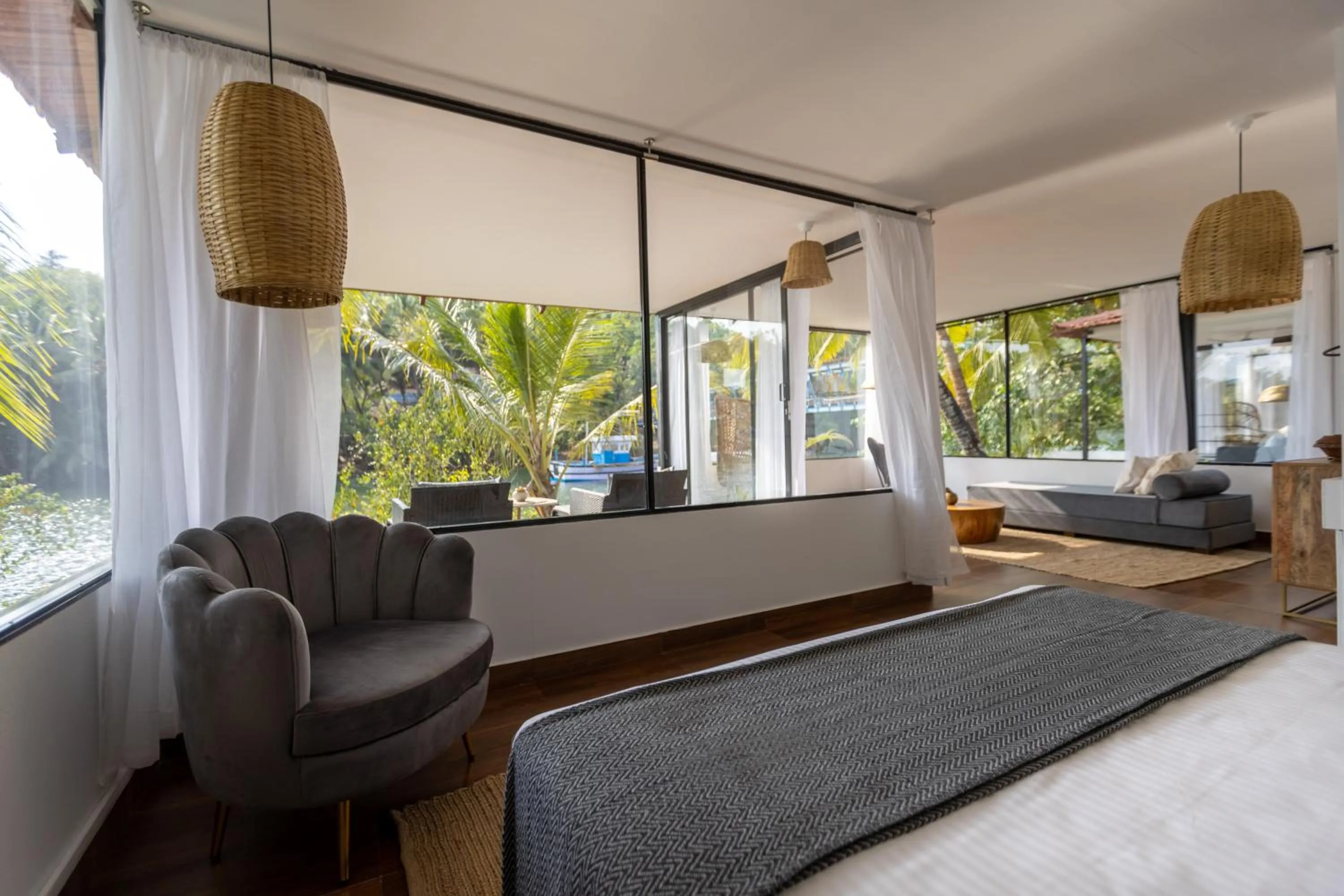 Living room in Pont Bleu Suites Riverside & Pool