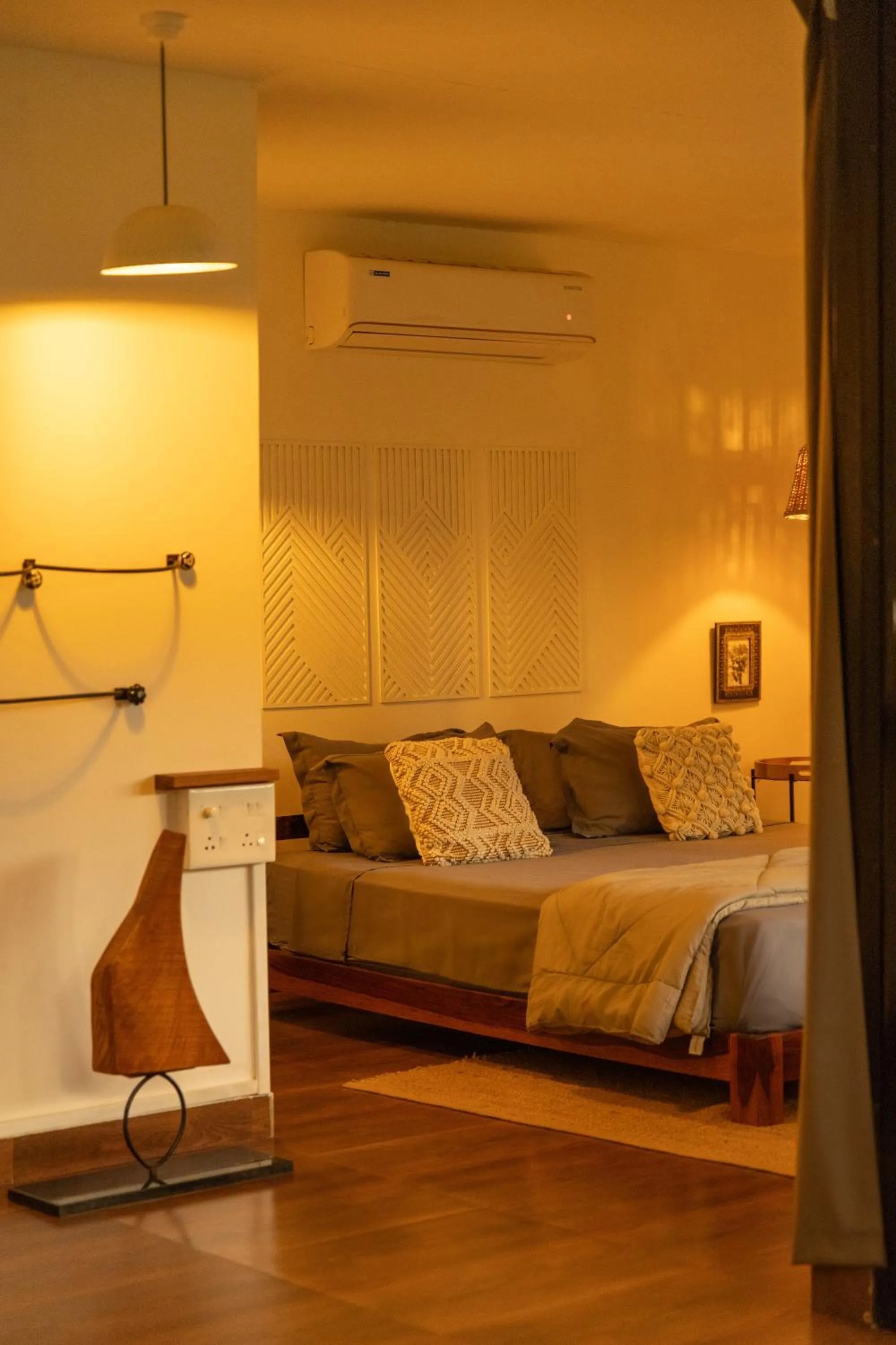 Bedroom, Bed in Pont Bleu Suites Riverside & Pool