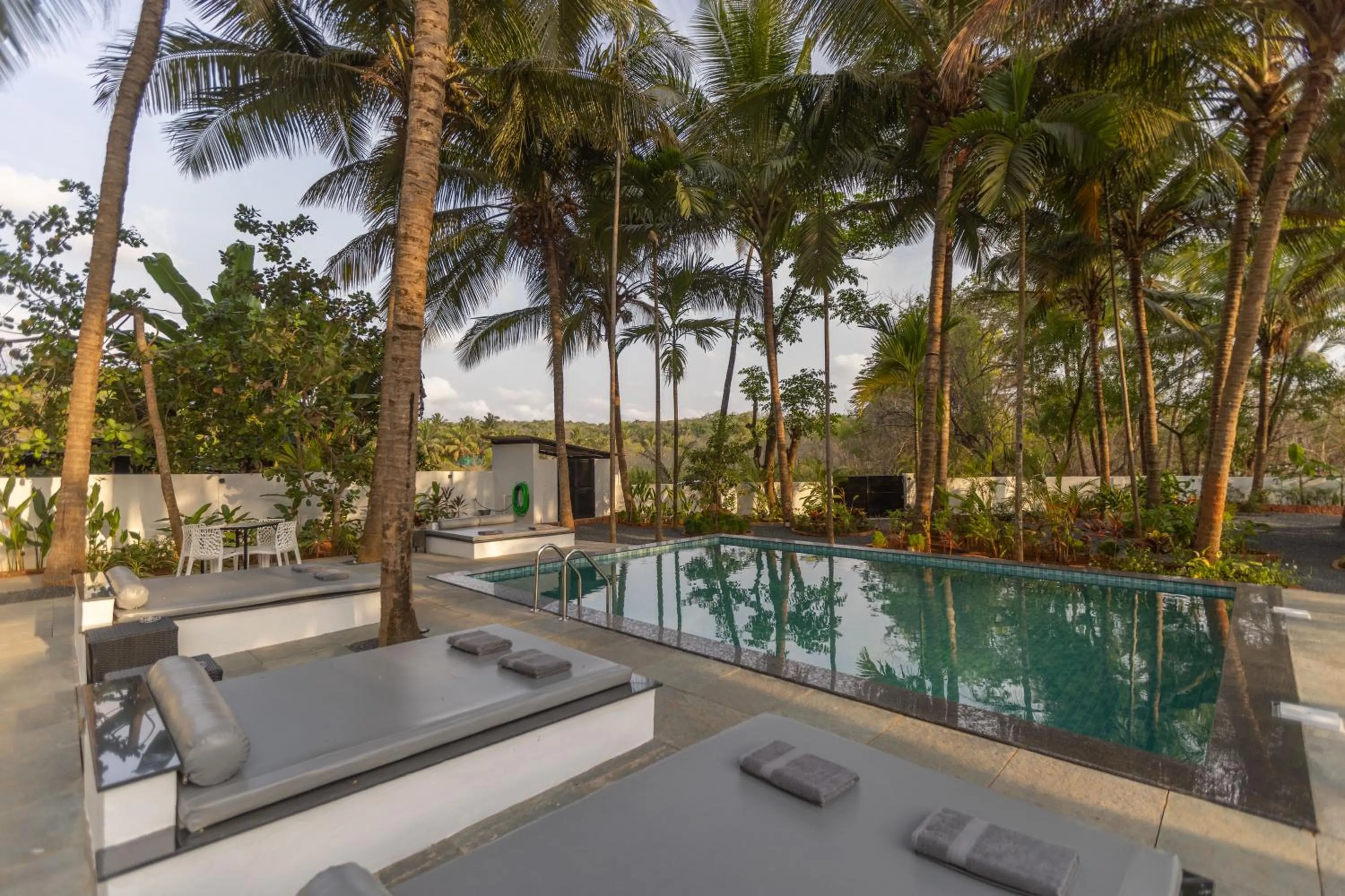 Garden in Pont Bleu Suites Riverside & Pool