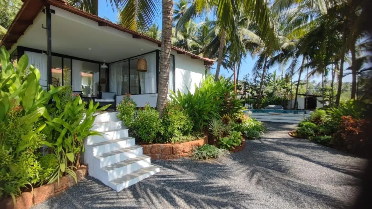 Garden in Pont Bleu Suites Riverside & Pool