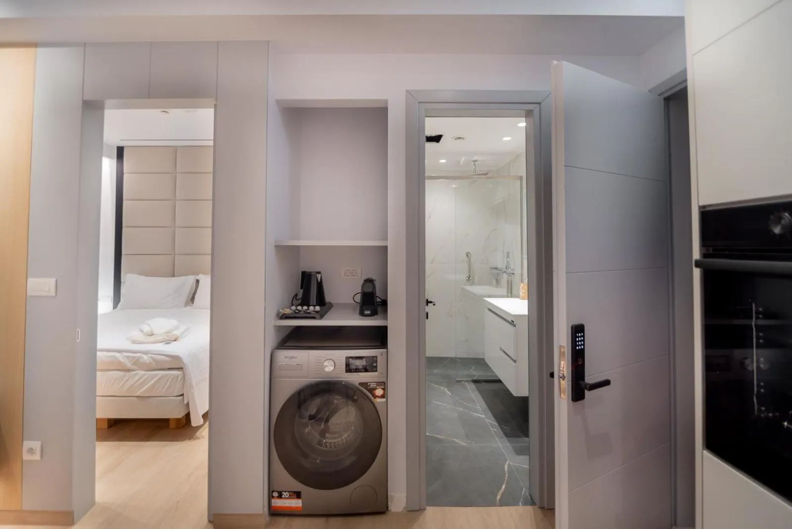 Bathroom in Contessa Bianca Luxury Suites