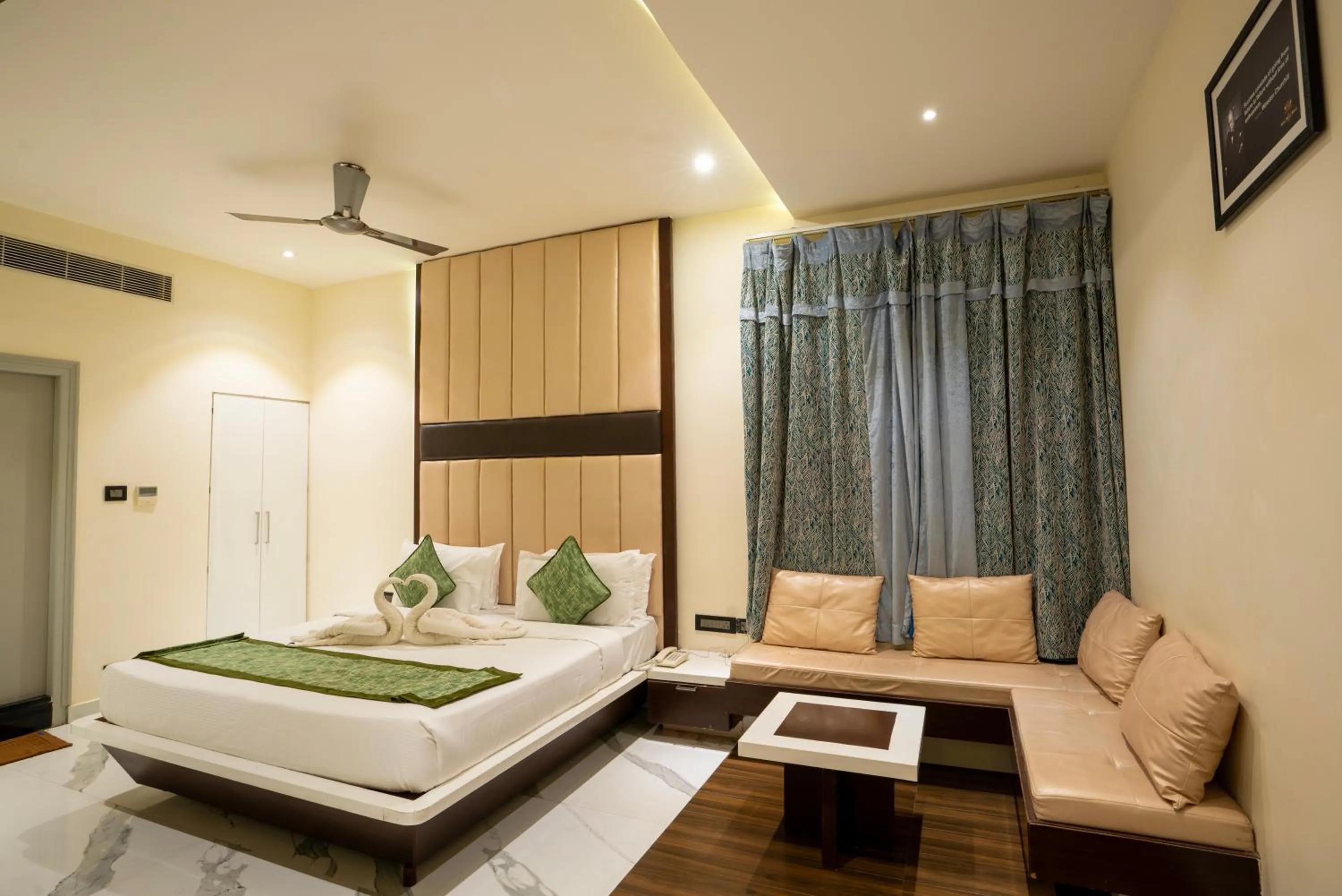 Bed in PARK SIGNATURE HOTELS - Royal Benza