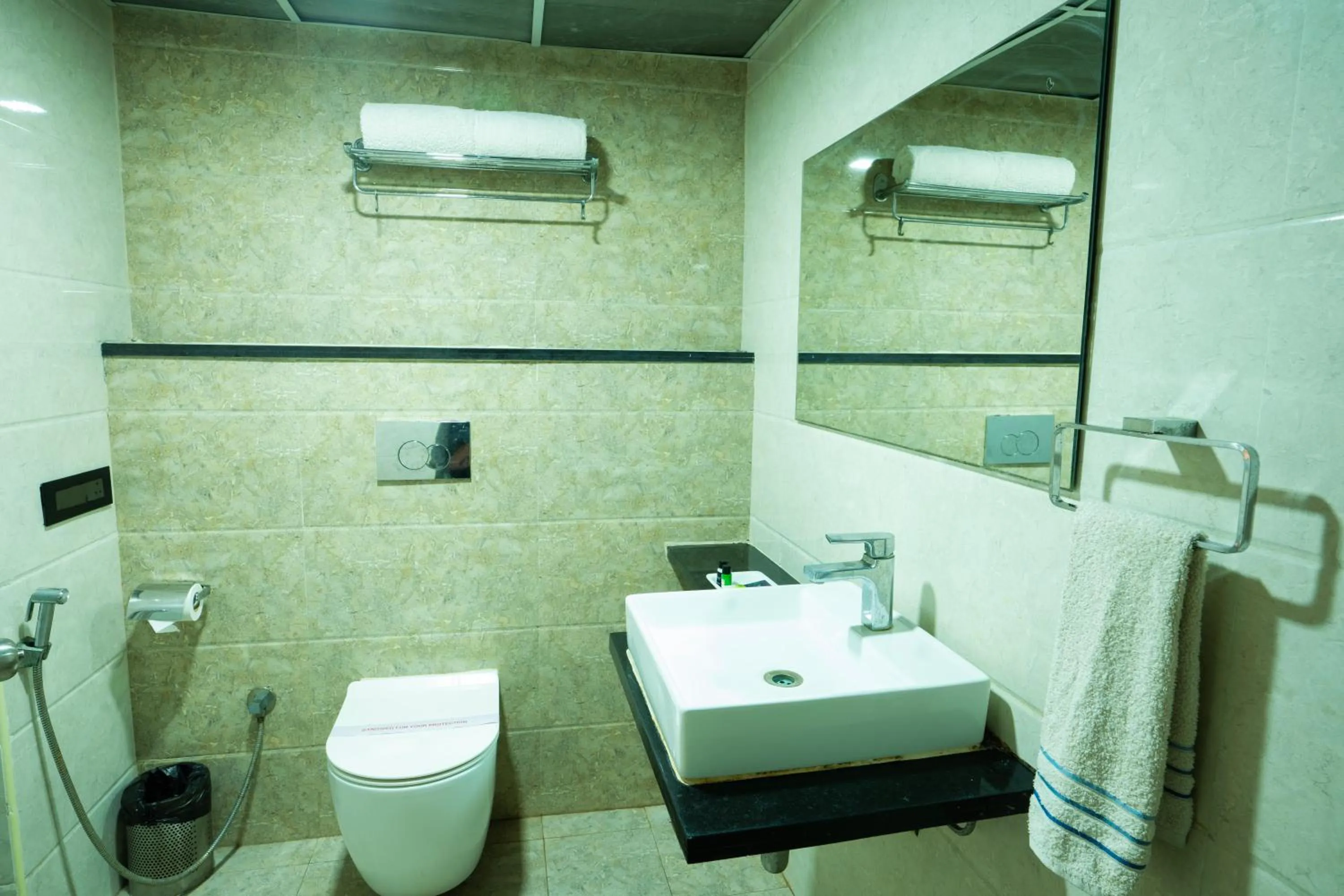 PARK SIGNATURE HOTELS - Royal Benza