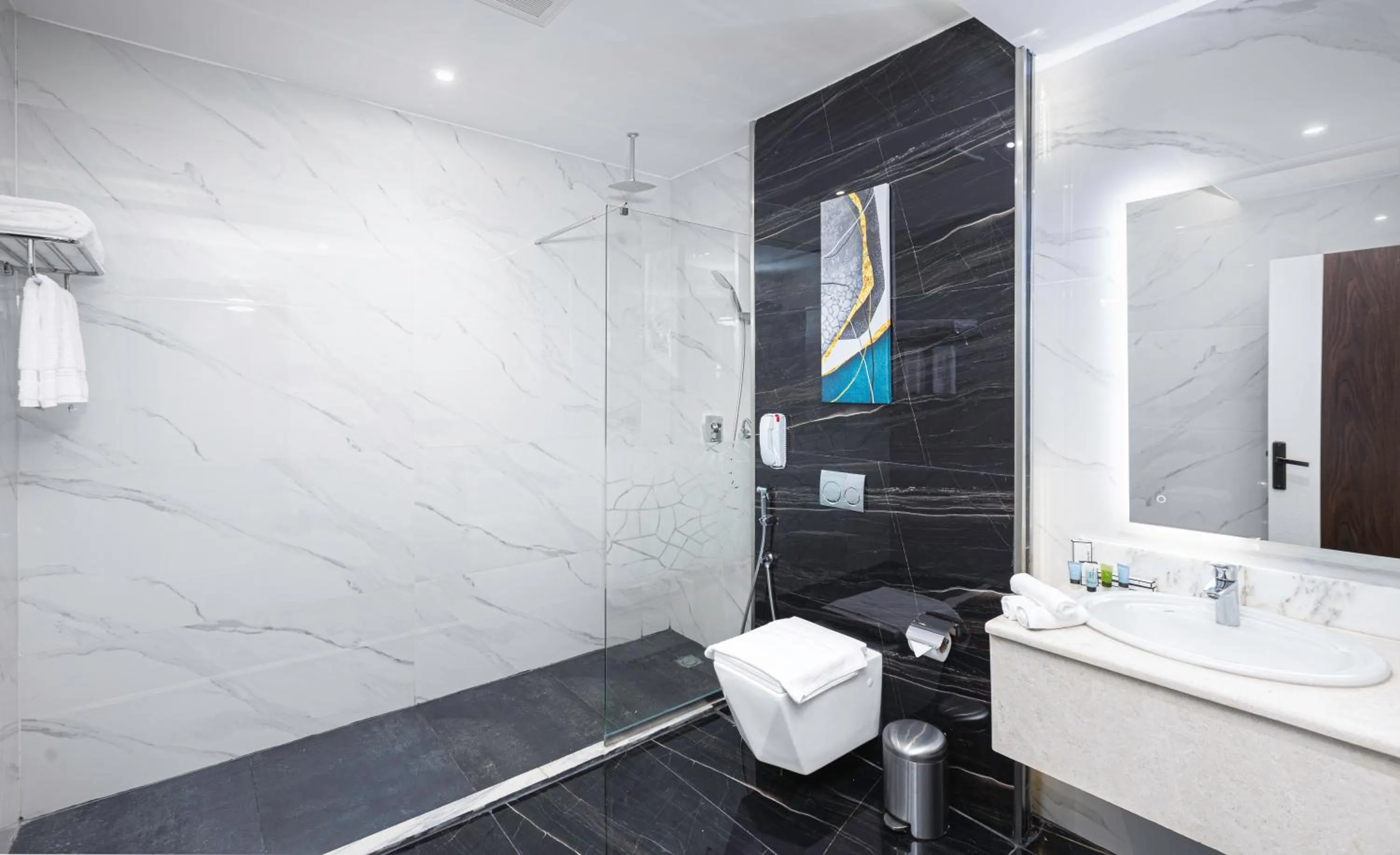 Shower in Jasmien Golden