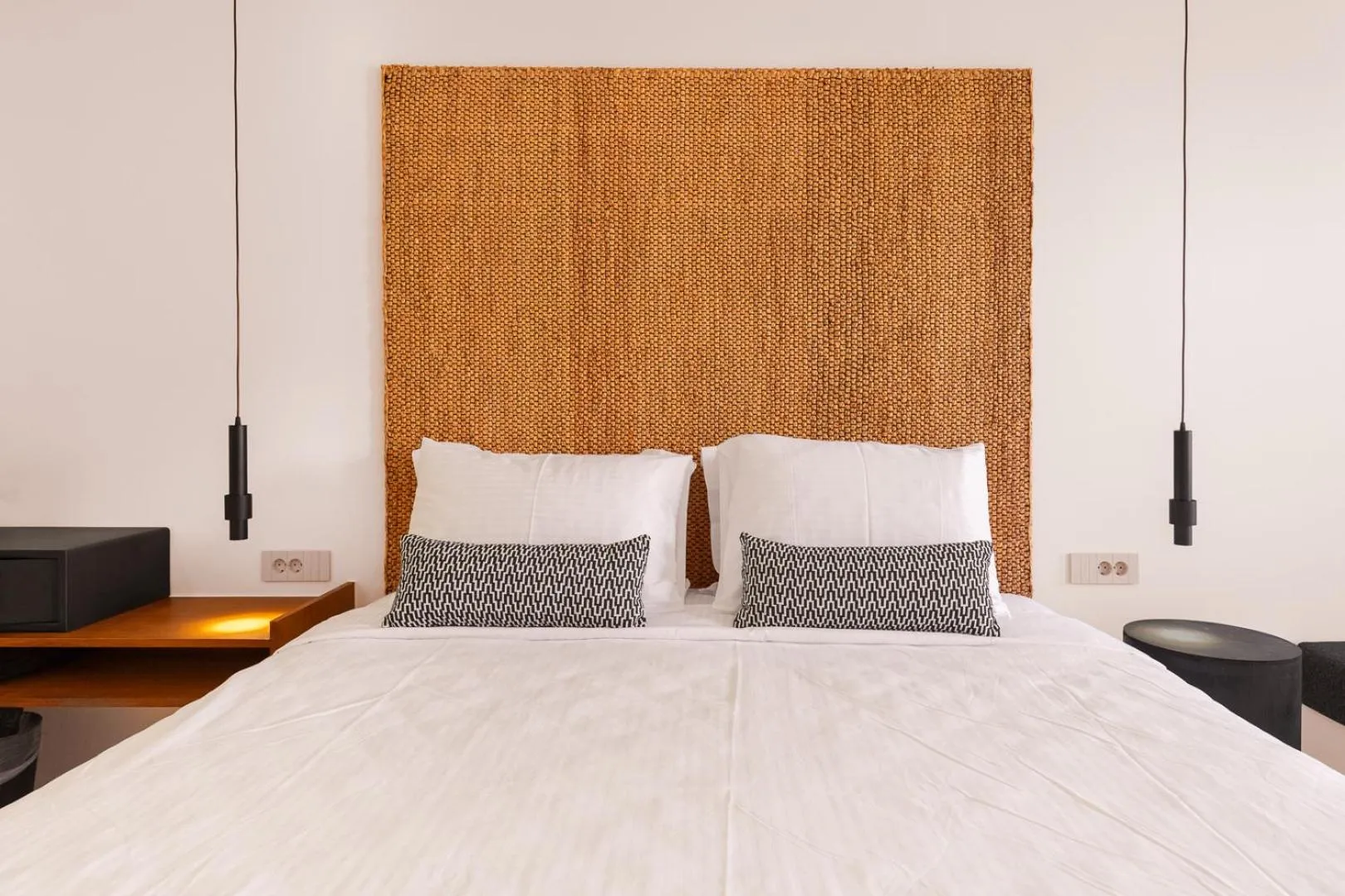 Bed in Akre Hotel - Designed for Adults