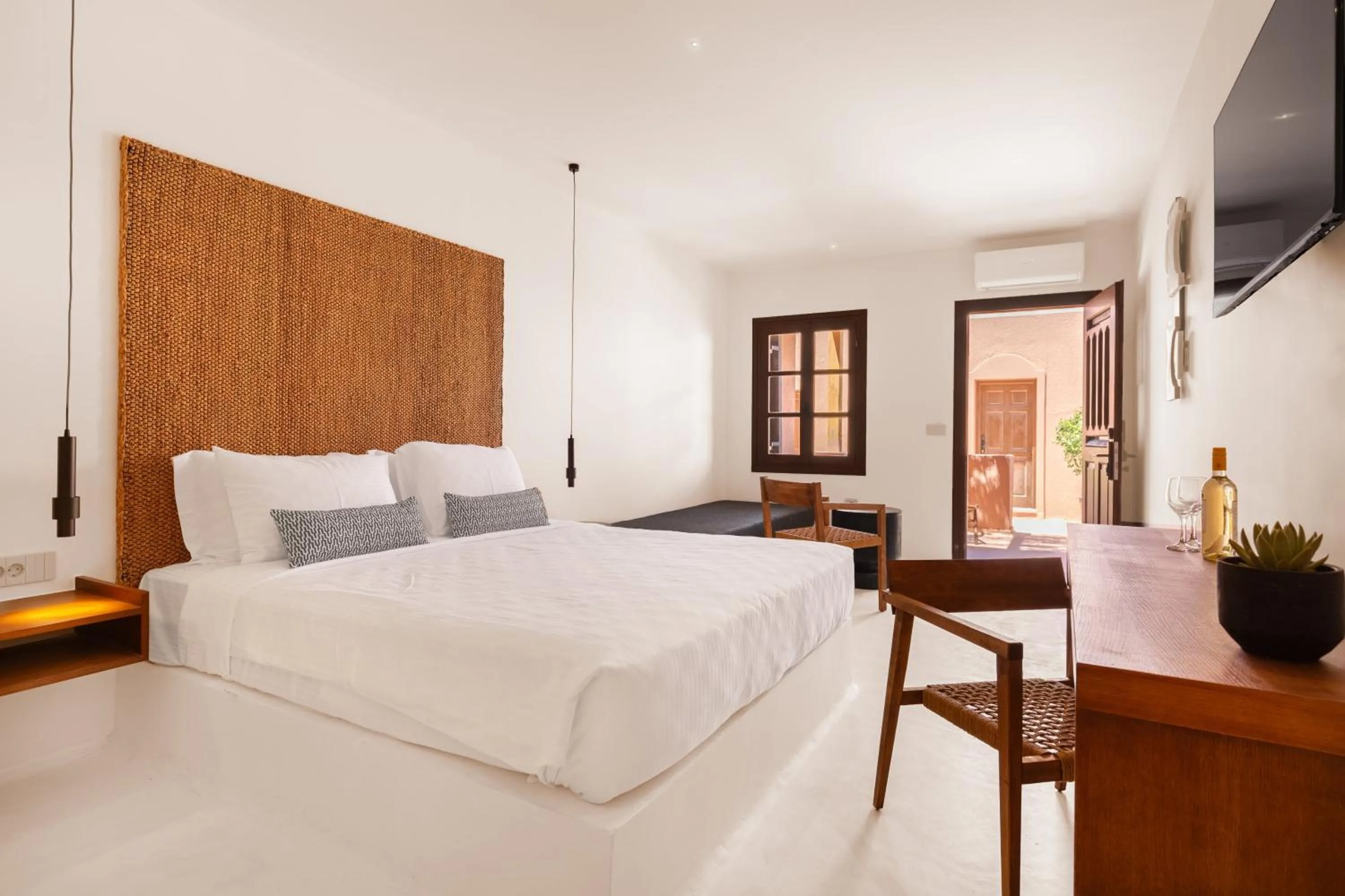 Bedroom, Bed in Akre Hotel - Designed for Adults