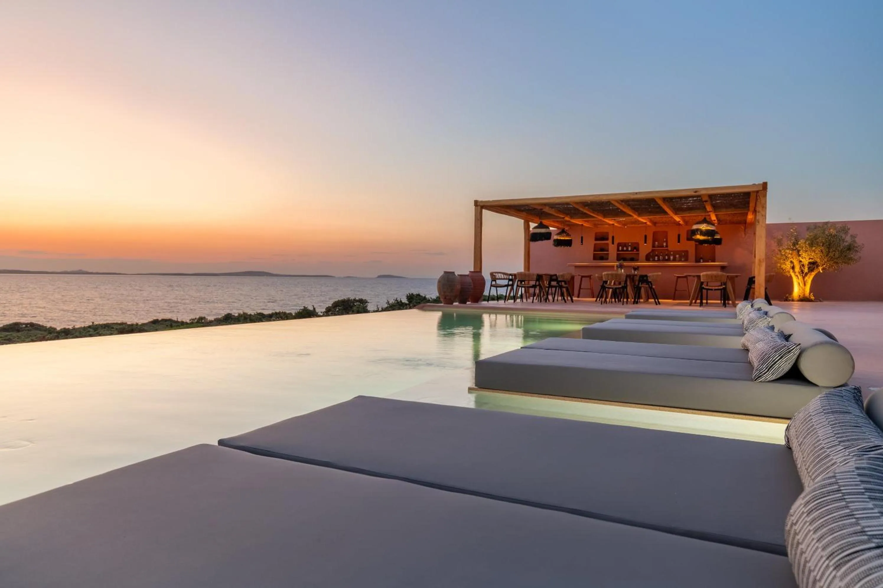 Sunset in Akre Hotel - Designed for Adults