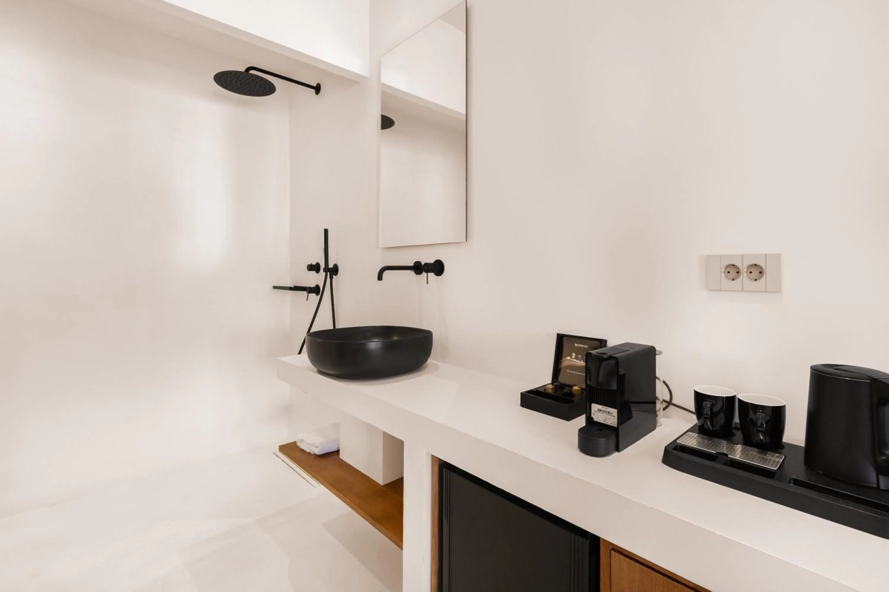 Bathroom in Akre Hotel - Designed for Adults