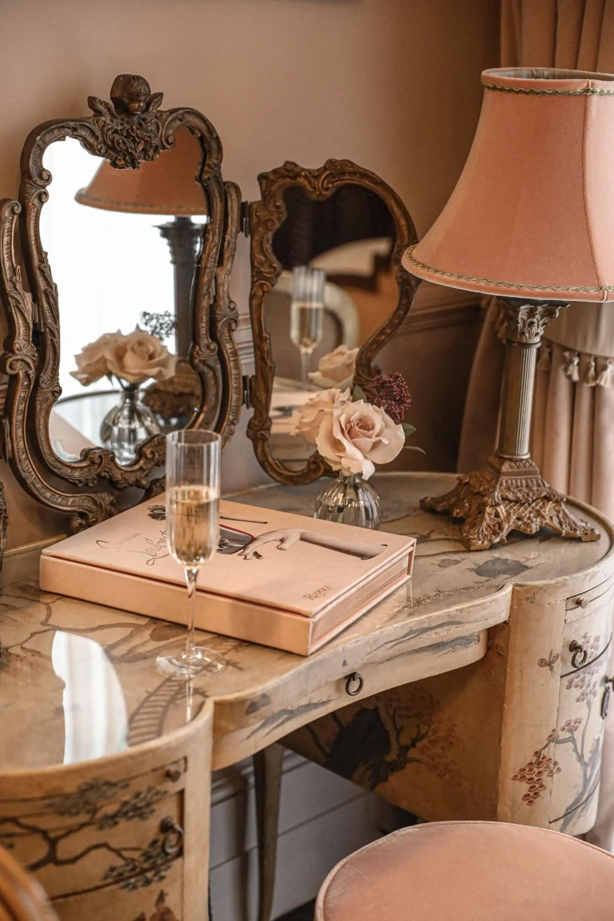 Decorative detail in Henrys Townhouse Marylebone, London