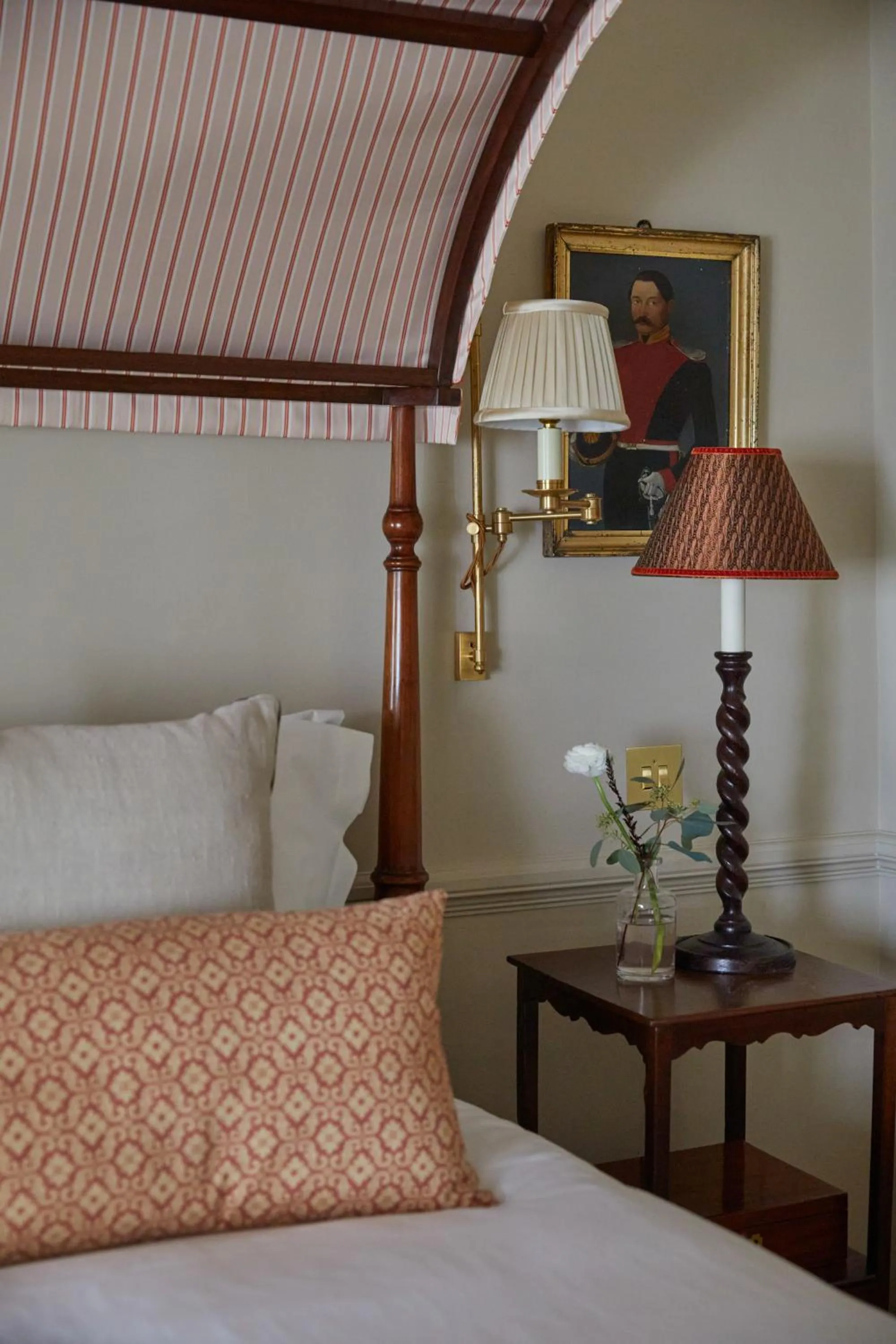 Bed in Henrys Townhouse Marylebone, London