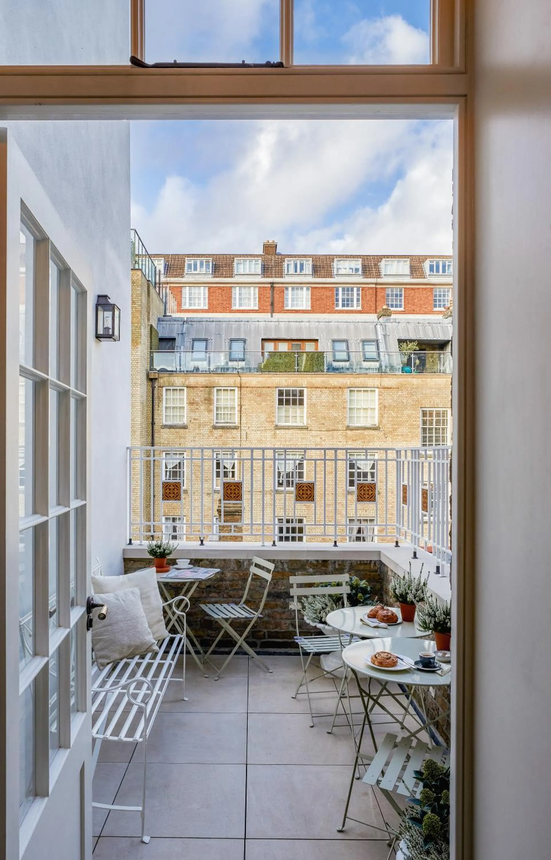Balcony/Terrace in Henrys Townhouse Marylebone, London