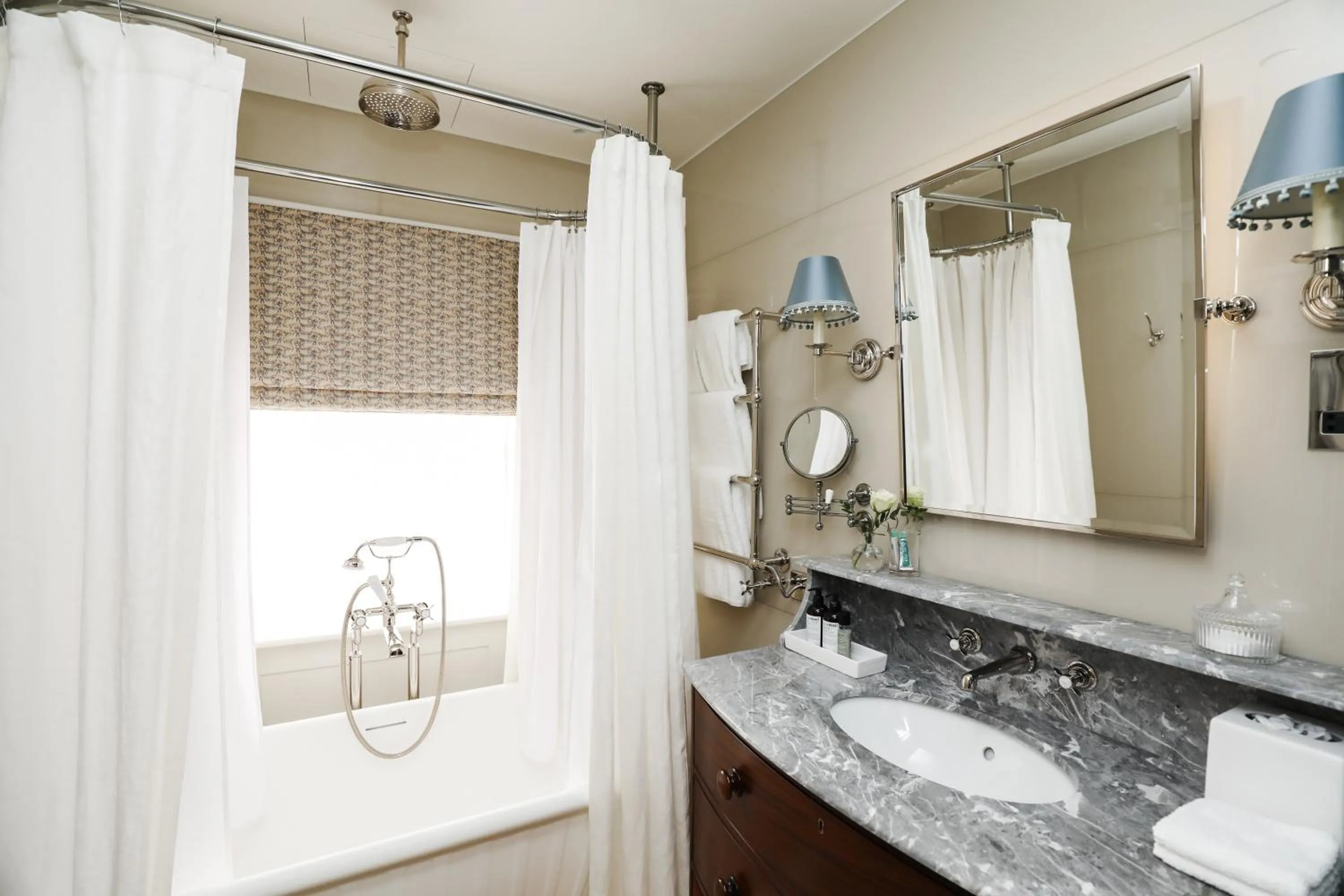 Shower in Henrys Townhouse Marylebone, London