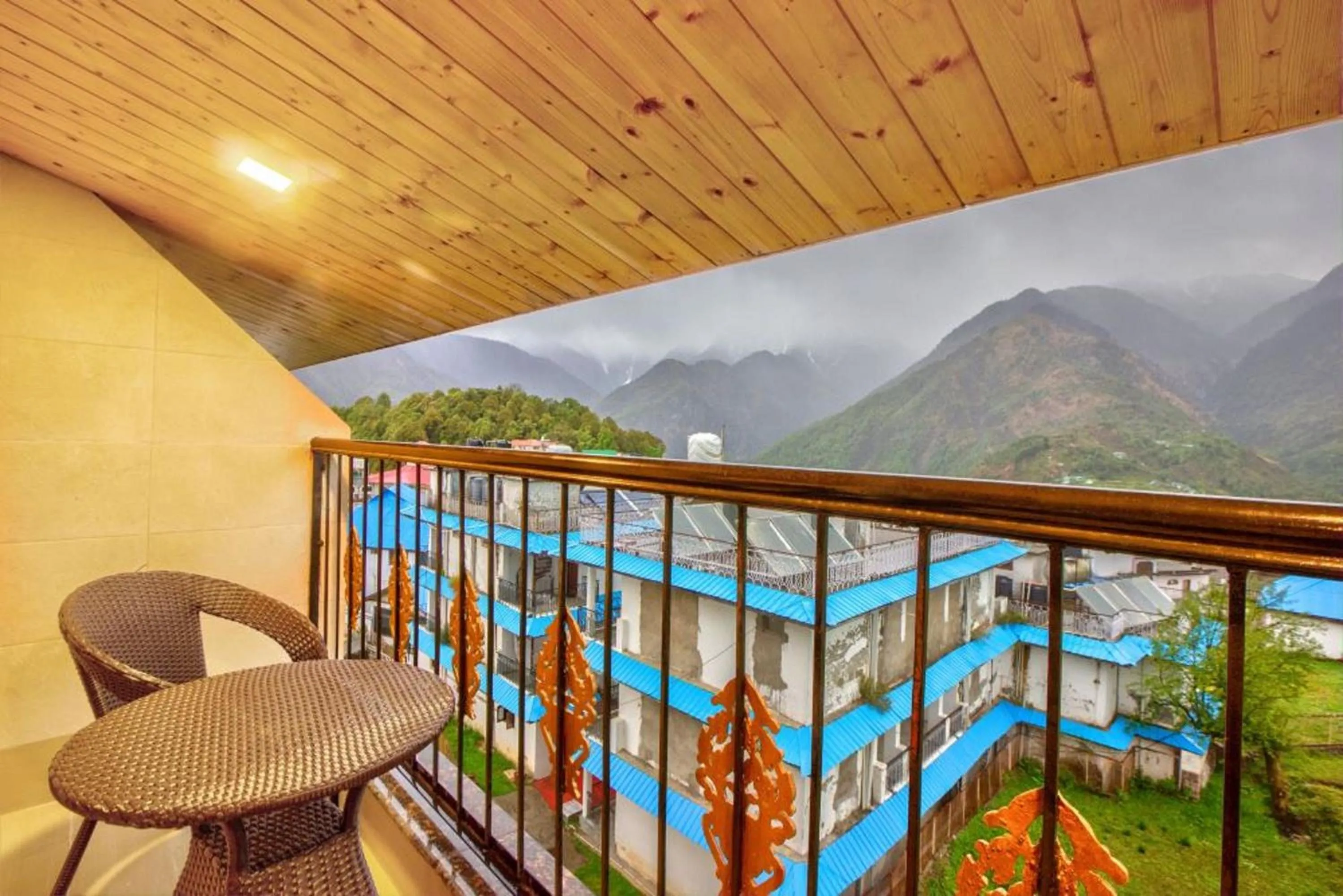 Patio in Hotel Katson Castle Dharamshala