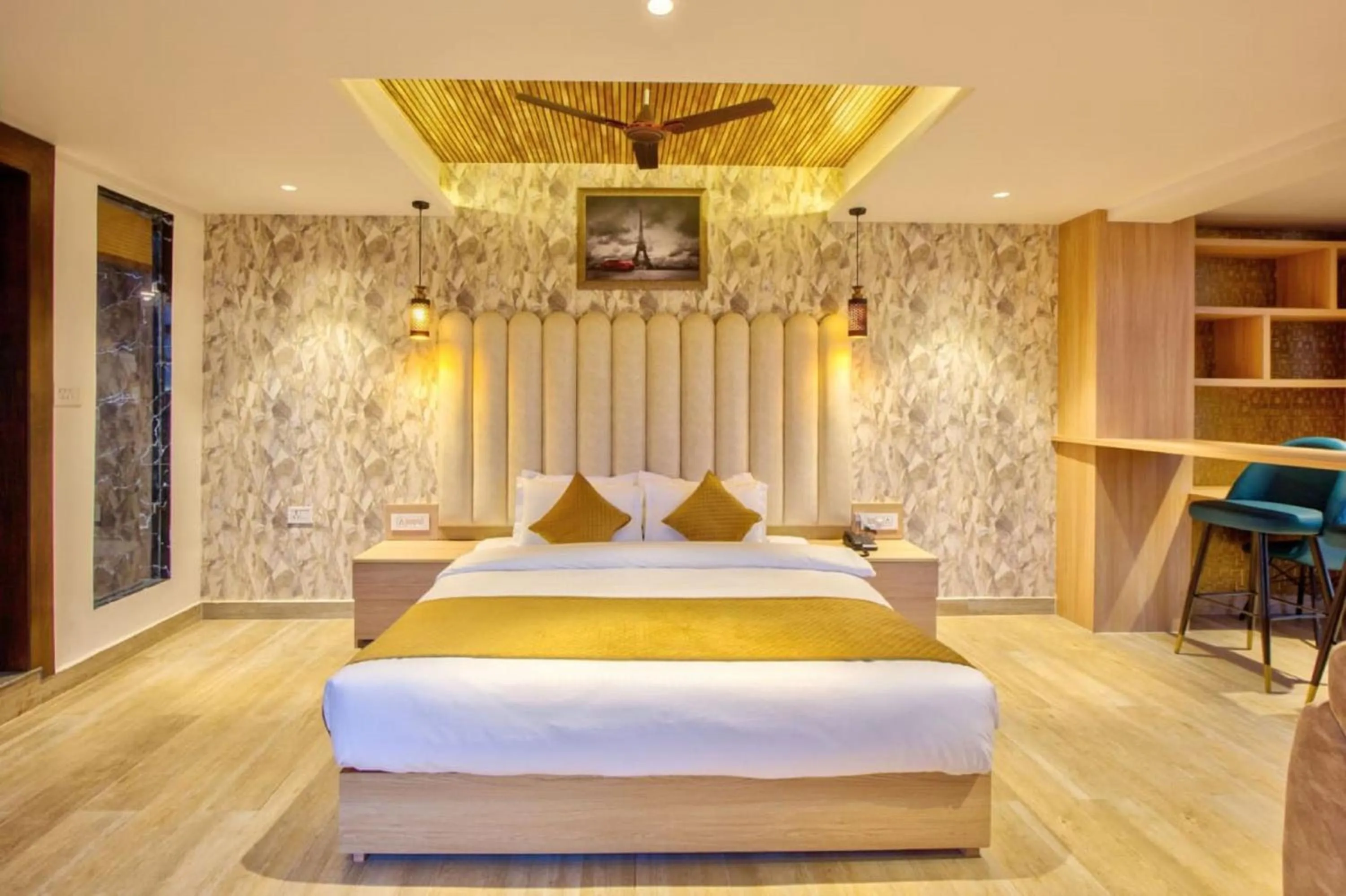 Bed in Hotel Katson Castle Dharamshala