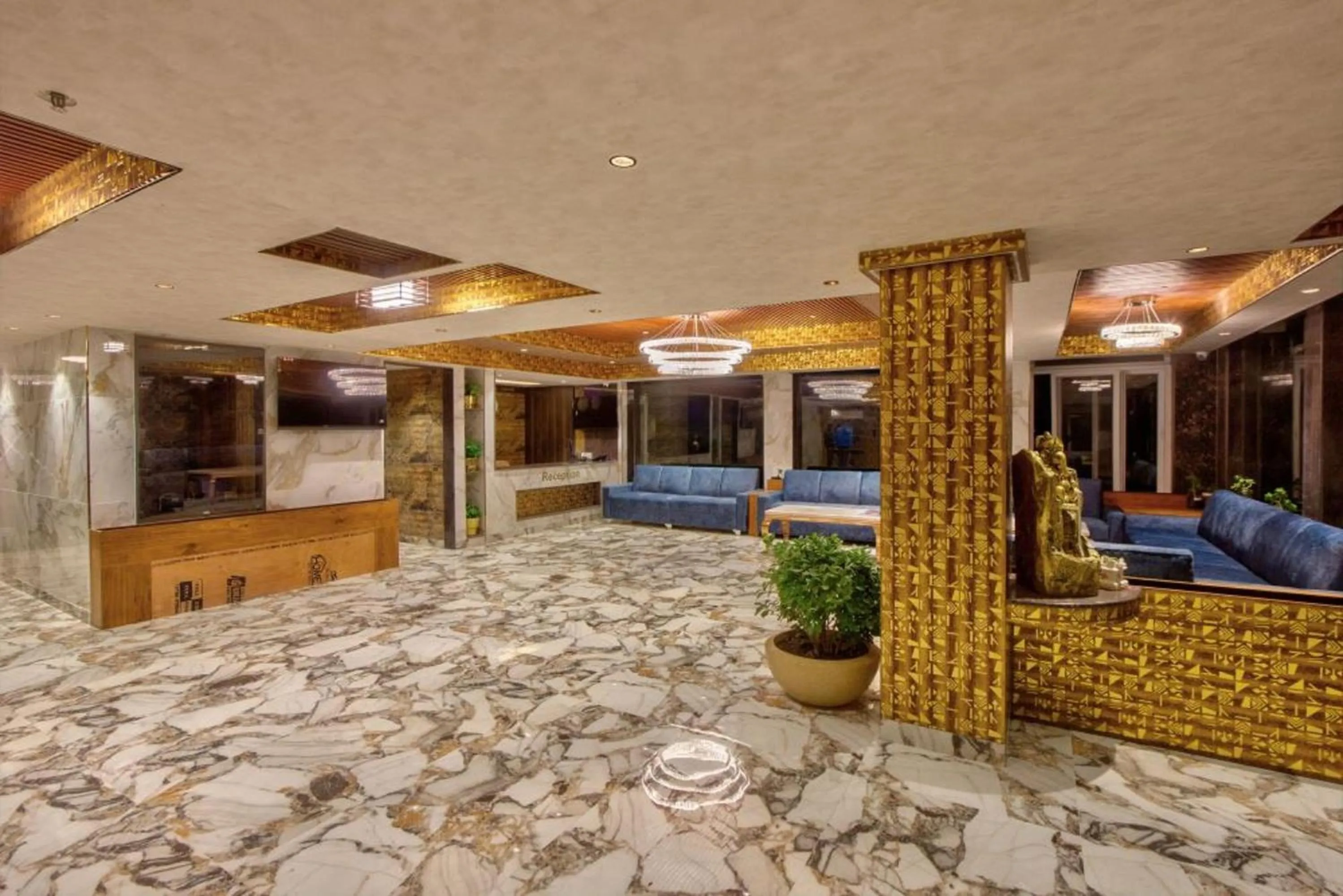 Lobby or reception in Hotel Katson Castle Dharamshala