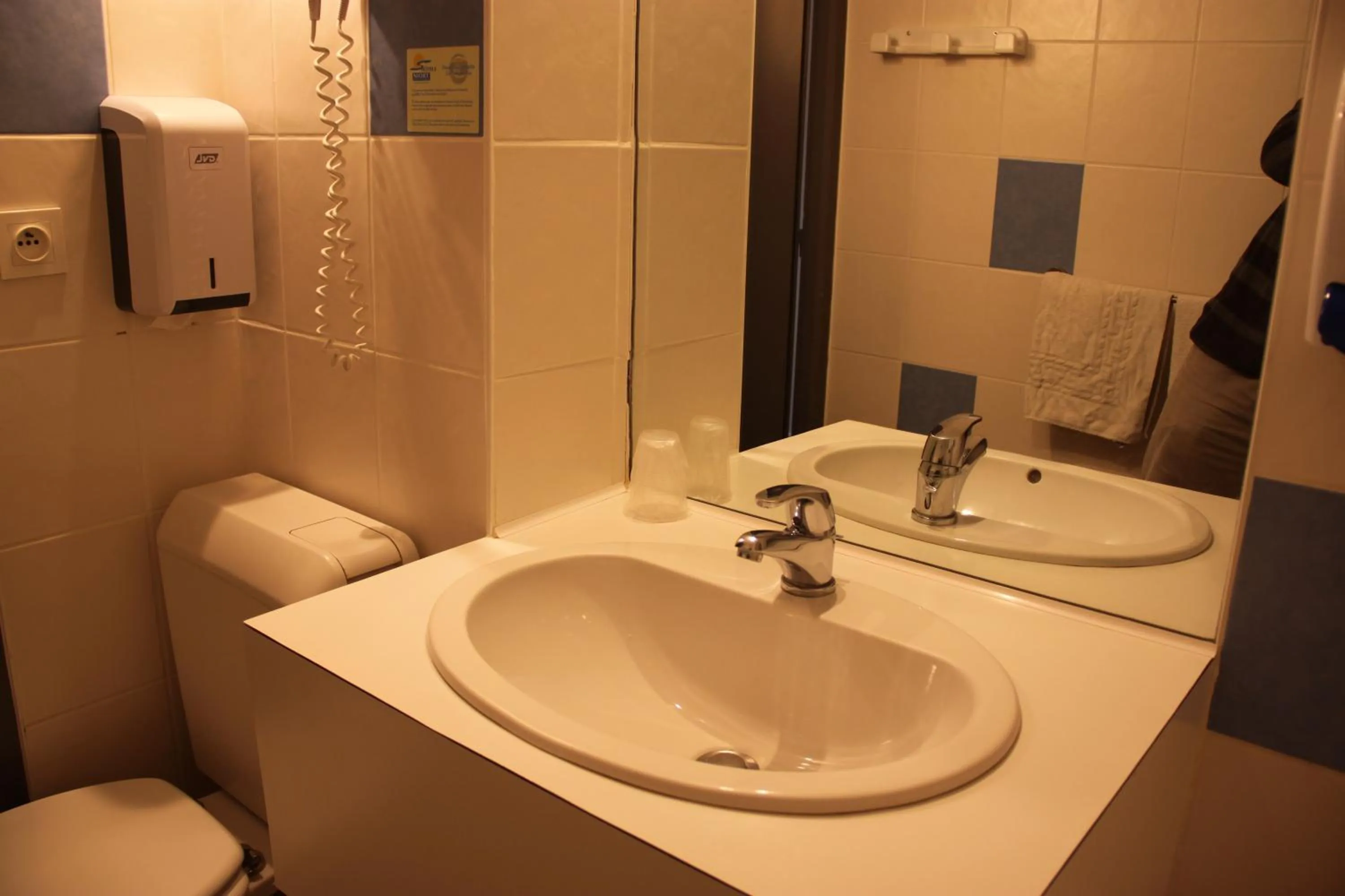 Bathroom in Agape Hotel Niort- Bessines