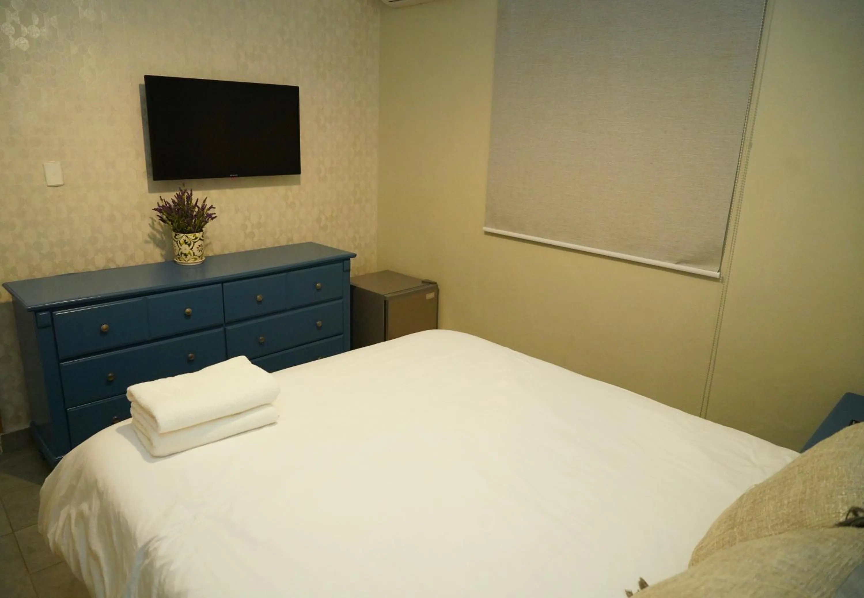 Bedroom, Bed in Hostal 53 Boutique Santo Domingo