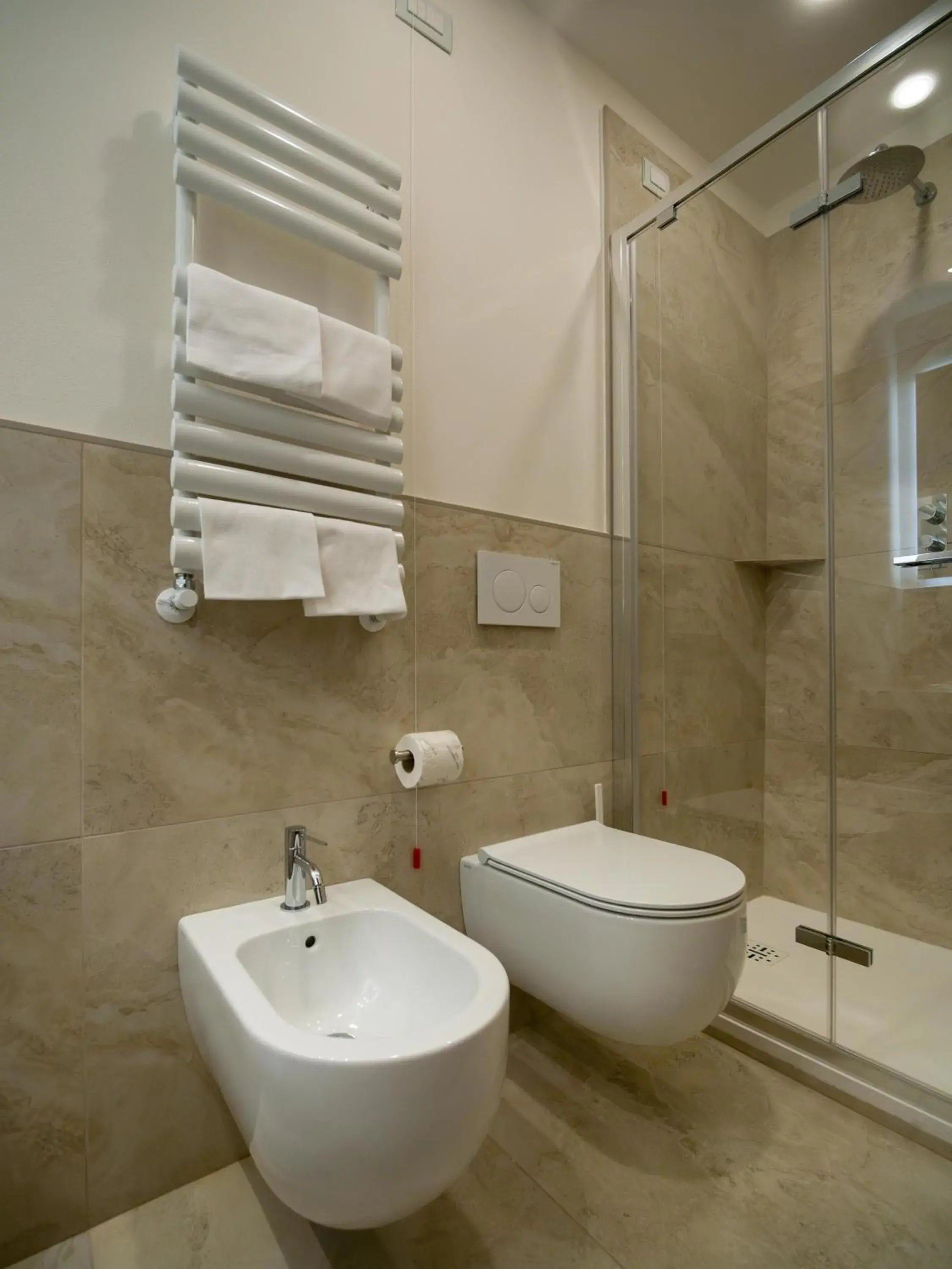 Superior Double or Twin Room in Torre del Fuggisole Superior Double or Twin Room in Torre del Fuggisole