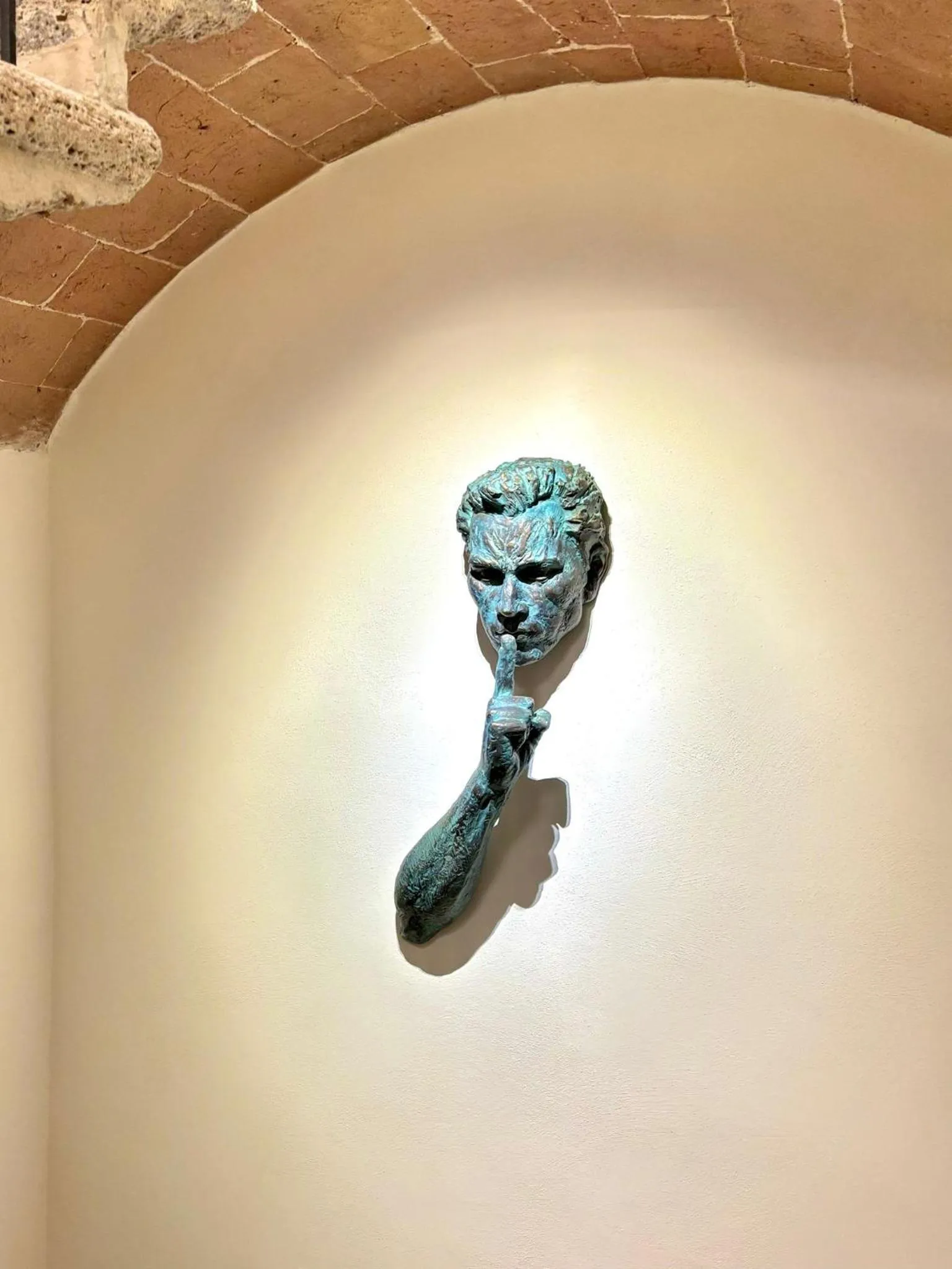 Decorative detail in Torre del Fuggisole