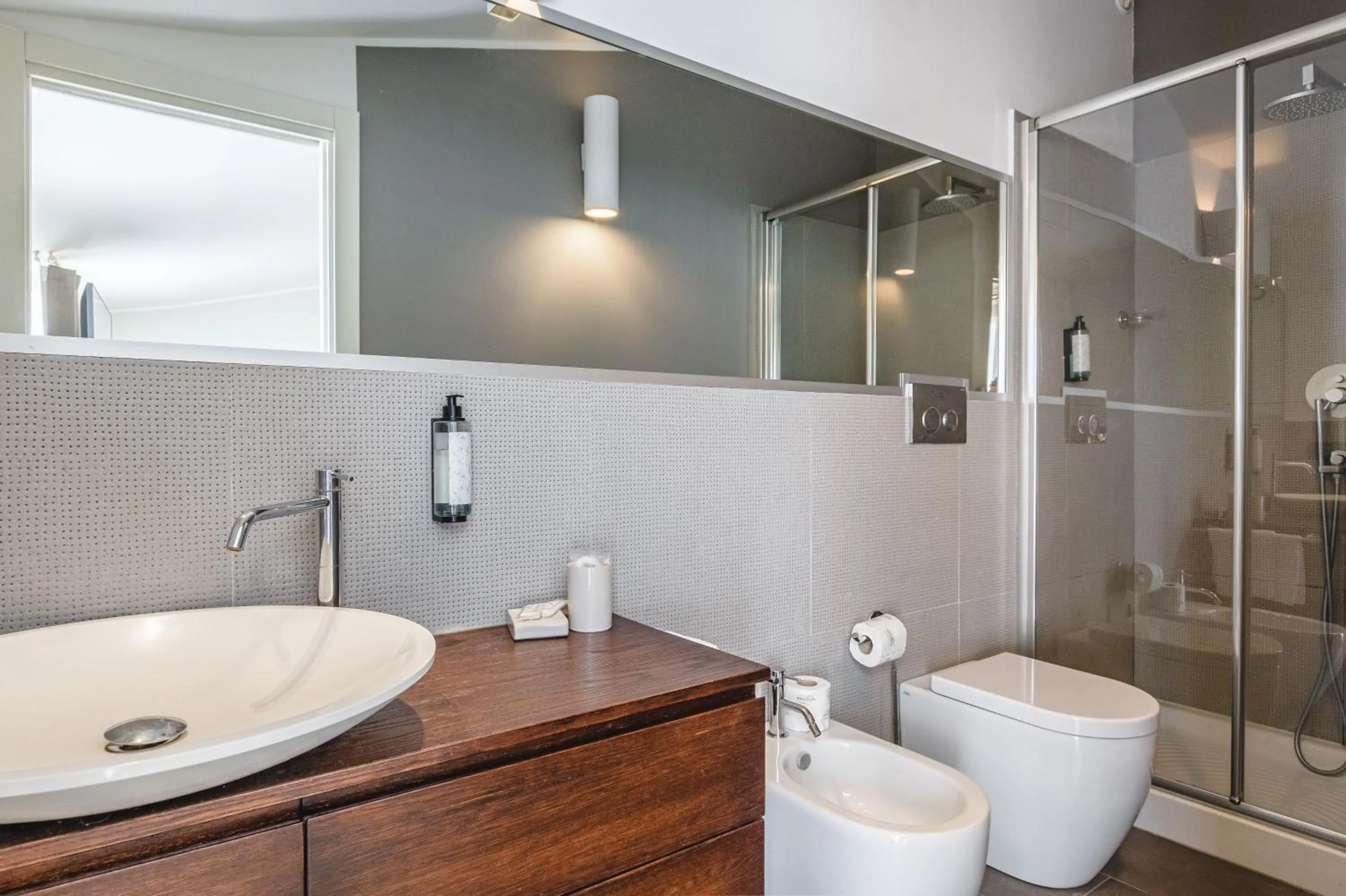 Shower in Il Battistero Siena Residenza d'Epoca