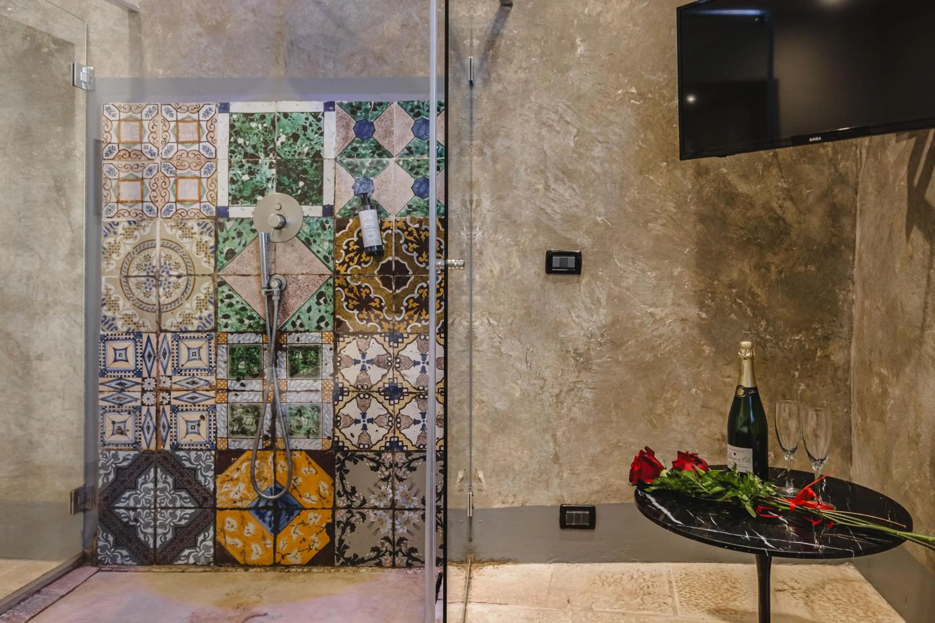 Shower in Il Battistero Siena Residenza d'Epoca